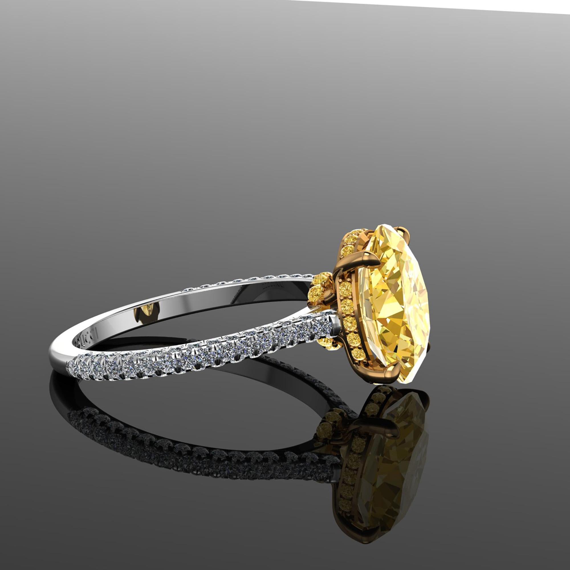GIA Diamant ovale de 3,09 carats de couleur jaune foncé  en vente 4
