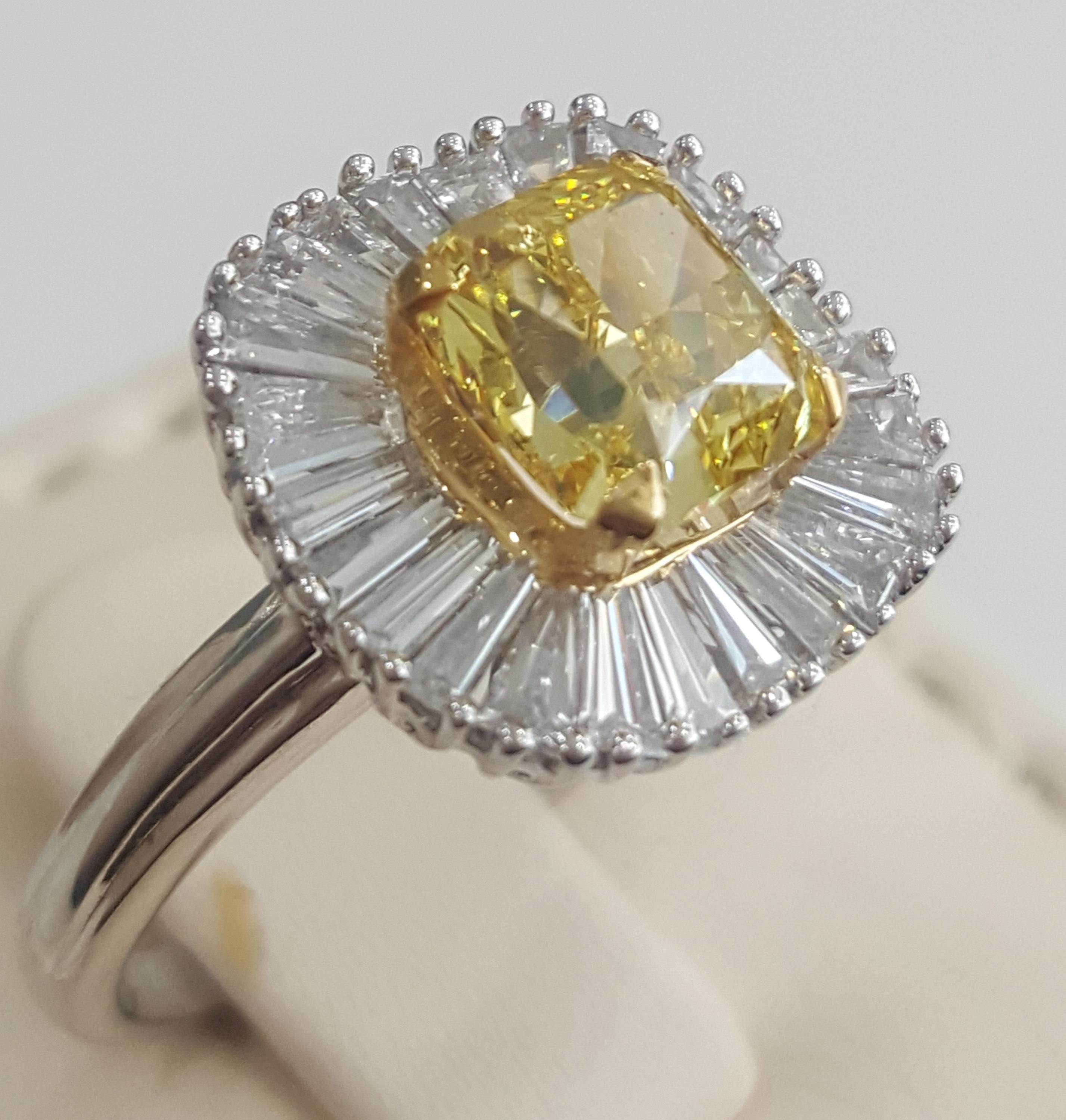 GIA 3.12 Carat Natural Fancy Vivid Yellow Radiant And Baguettes Diamond Ring.  For Sale 1