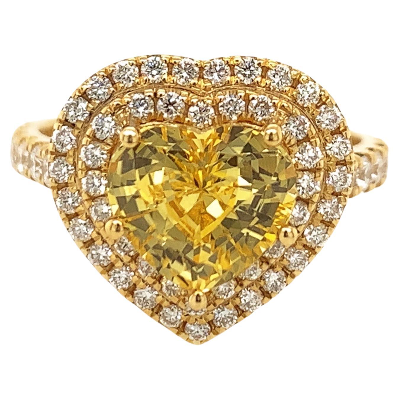GIA 3.19 Carats Unheated Yellow Sapphire Ring For Sale