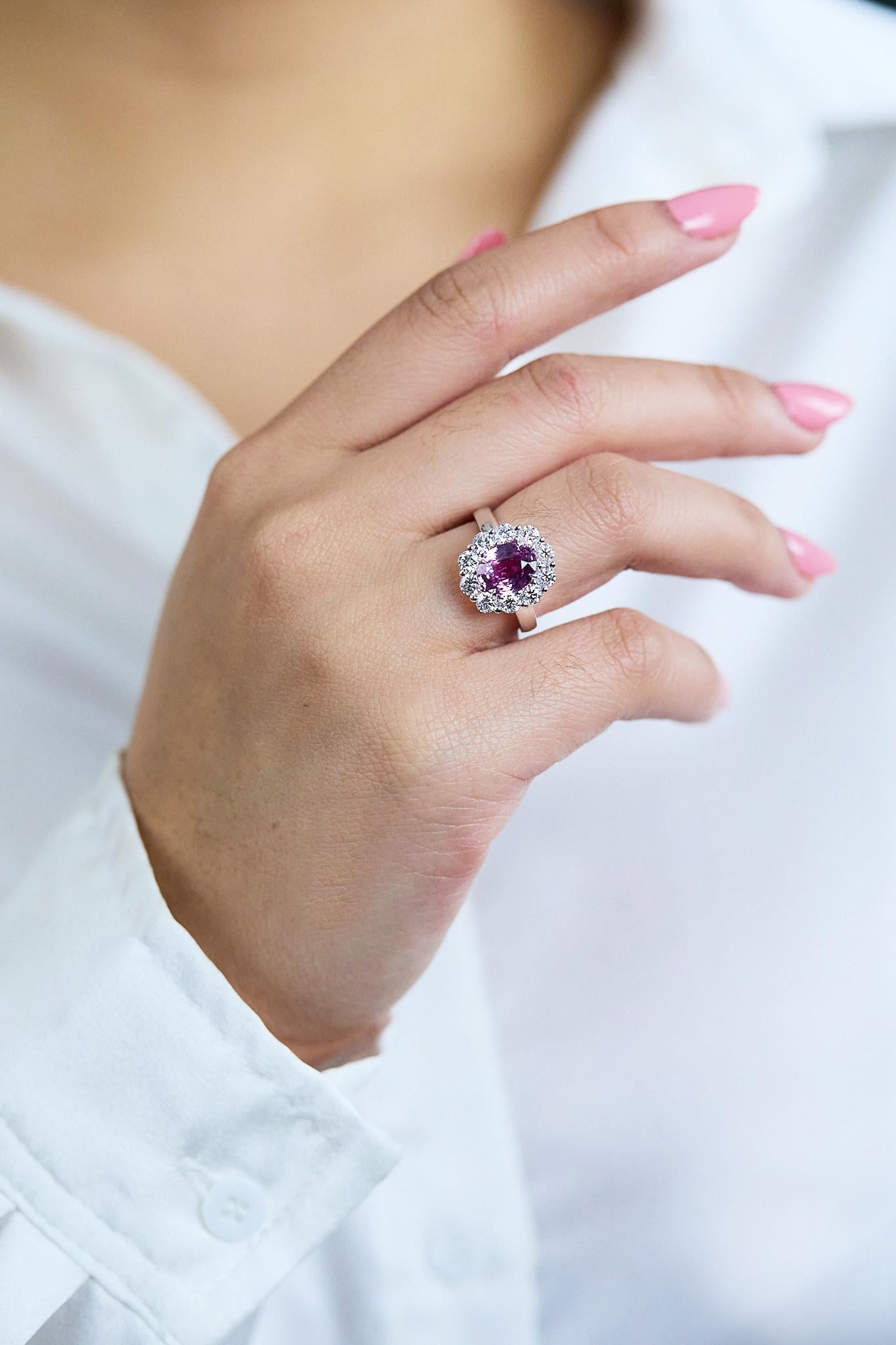 GIA Certified 3.20 Carats Oval Cut Pink Sapphire & Diamond Halo Floral Ring For Sale 1