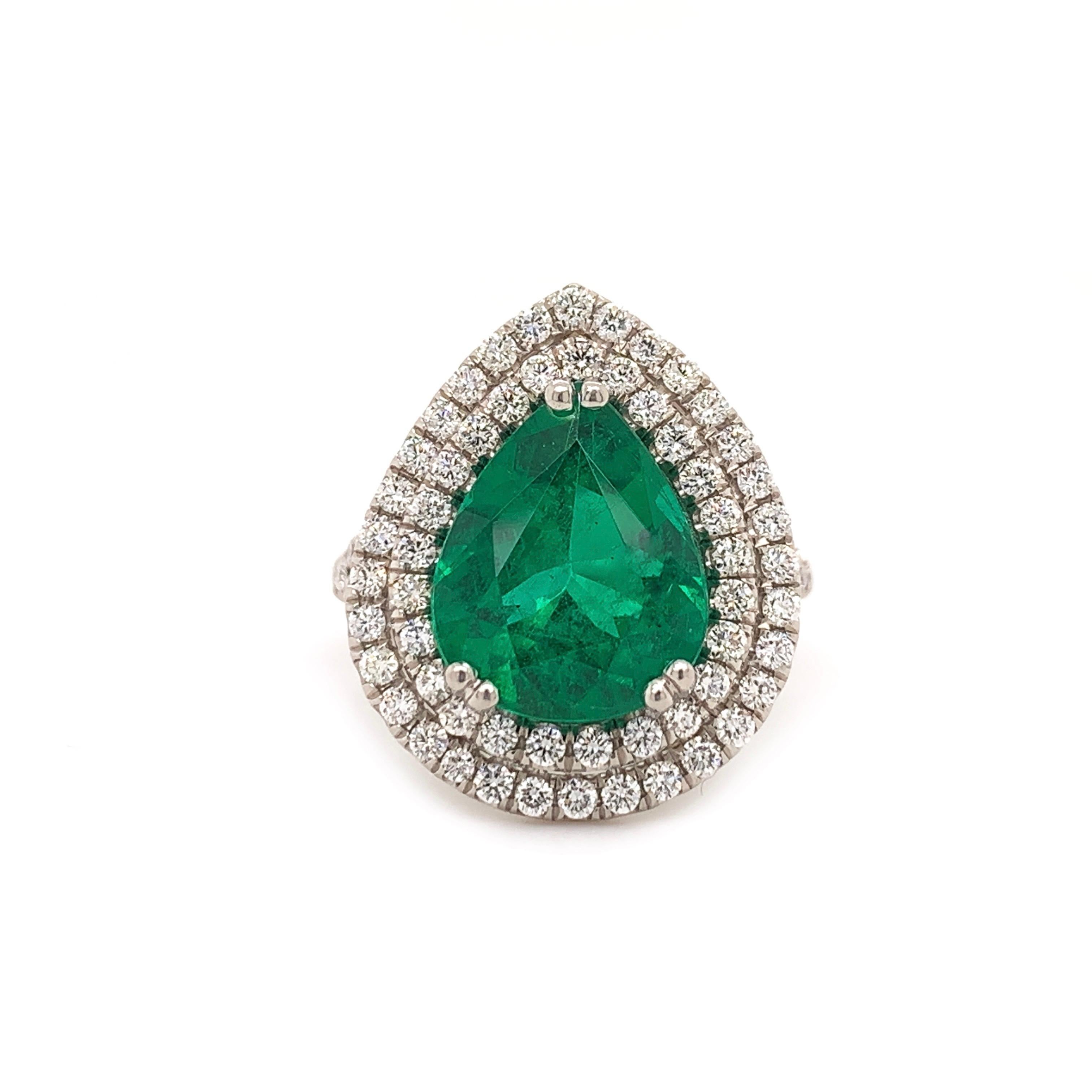 GIA 3.37 Carat Zambian Emerald Ring In New Condition For Sale In Richmond, BC