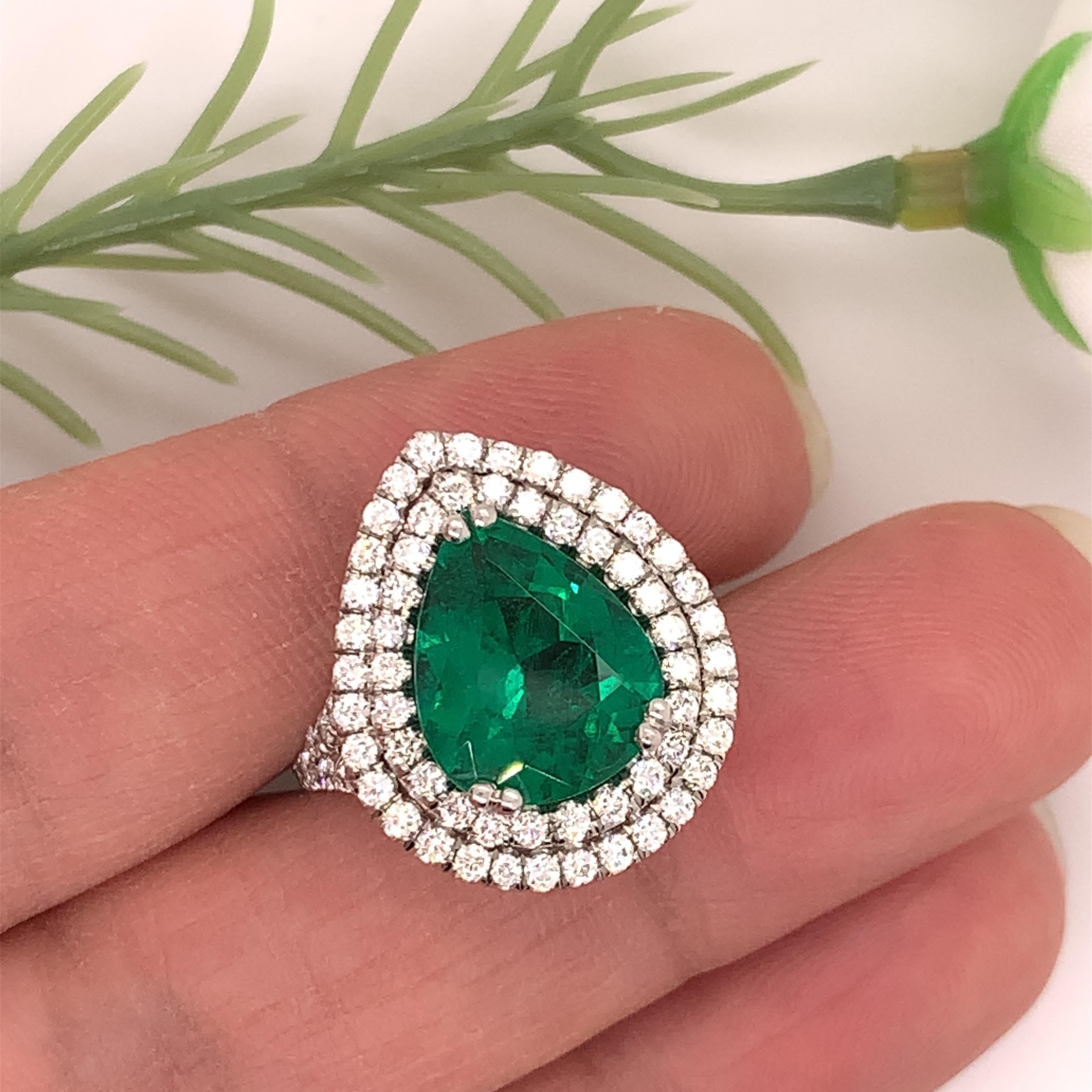 GIA 3.37 Carat Zambian Emerald Ring For Sale 1