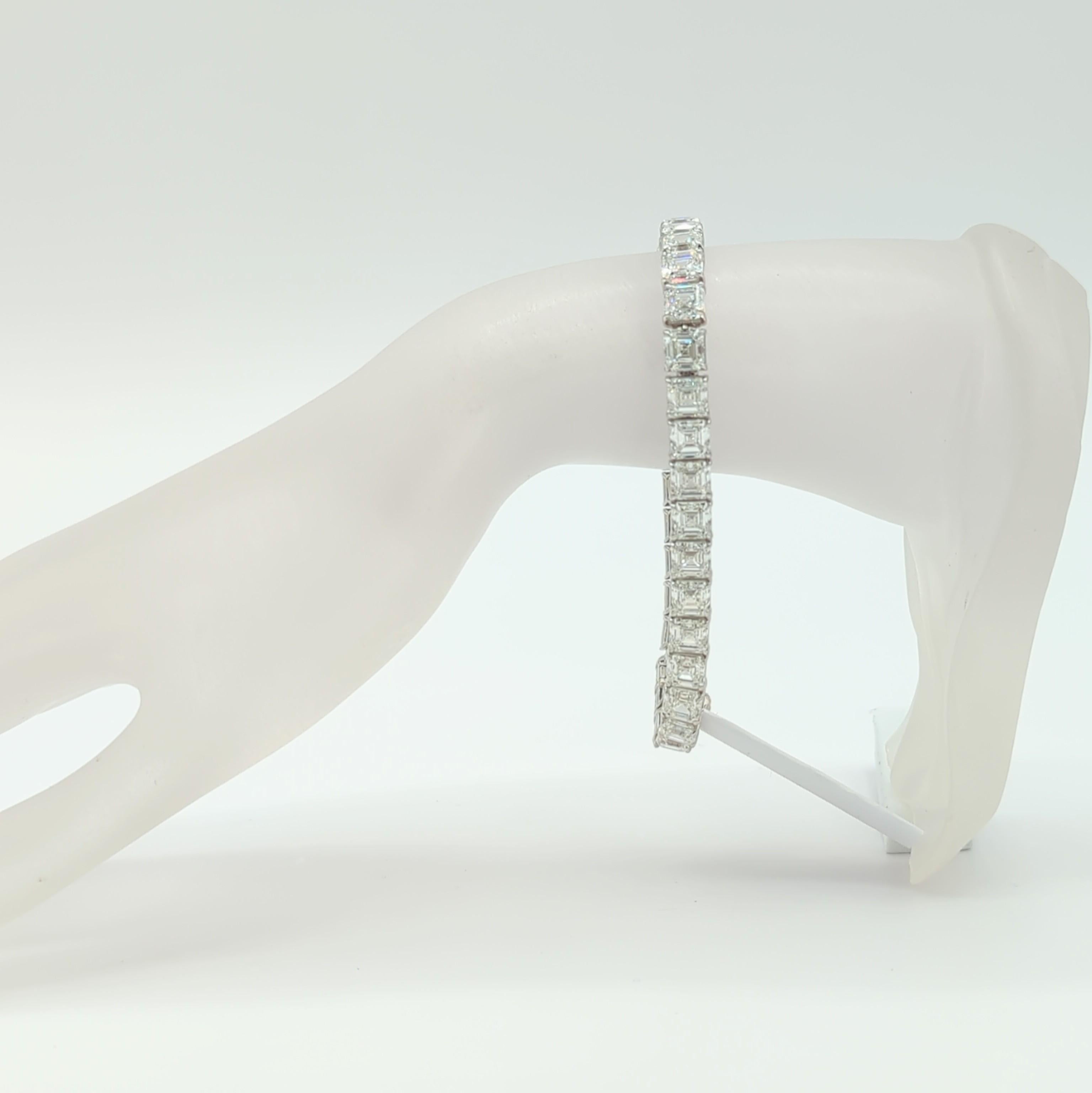 Taille Asscher Bracelet tennis en or blanc 18 carats avec diamants blancs taille Asscher de 34,06 carats, certifiés GIA