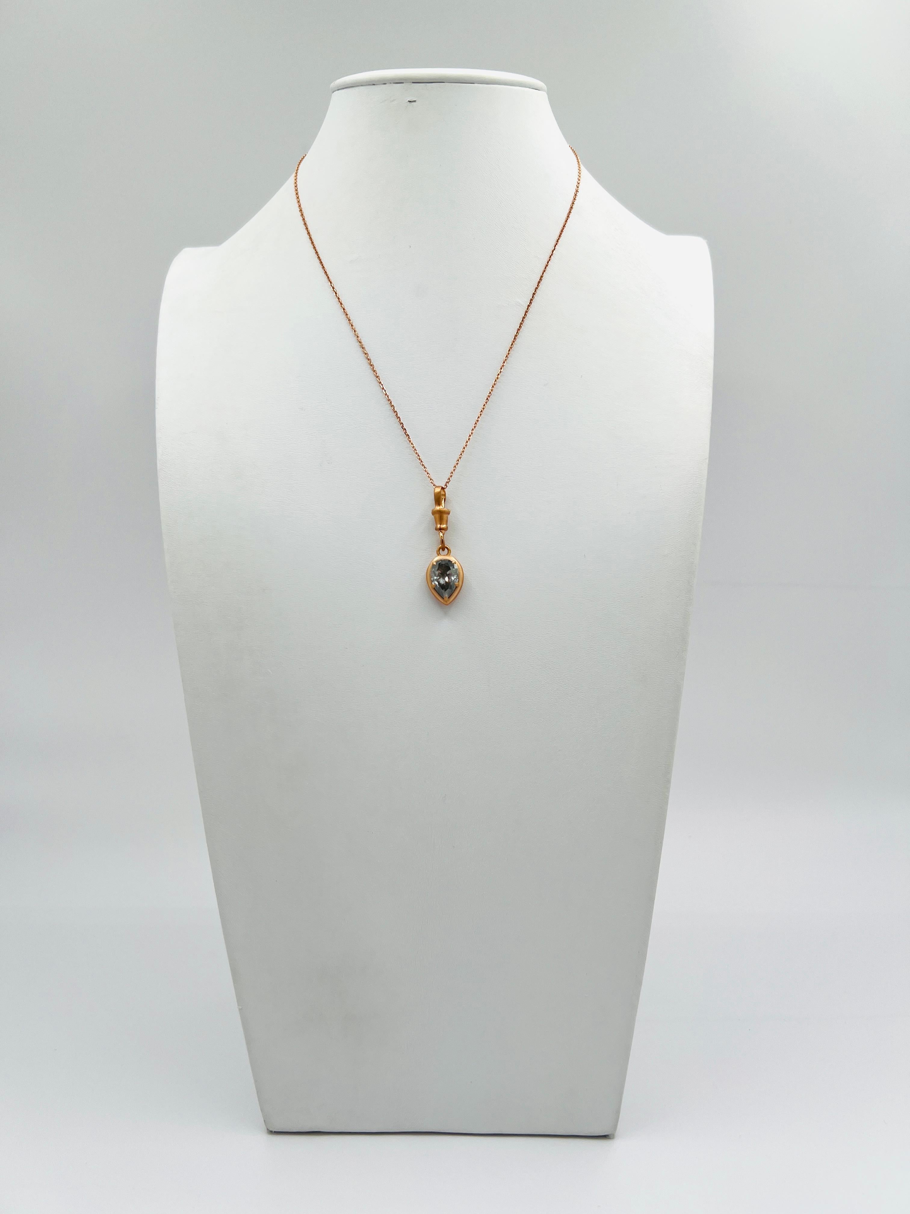 GIA Collar Colgante de Diamante Pera Gris Fantasía de 3,42 Quilates en Oro Rosa de 14K en venta 1