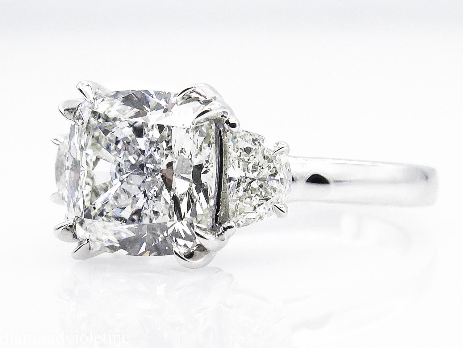 cushion diamond wedding