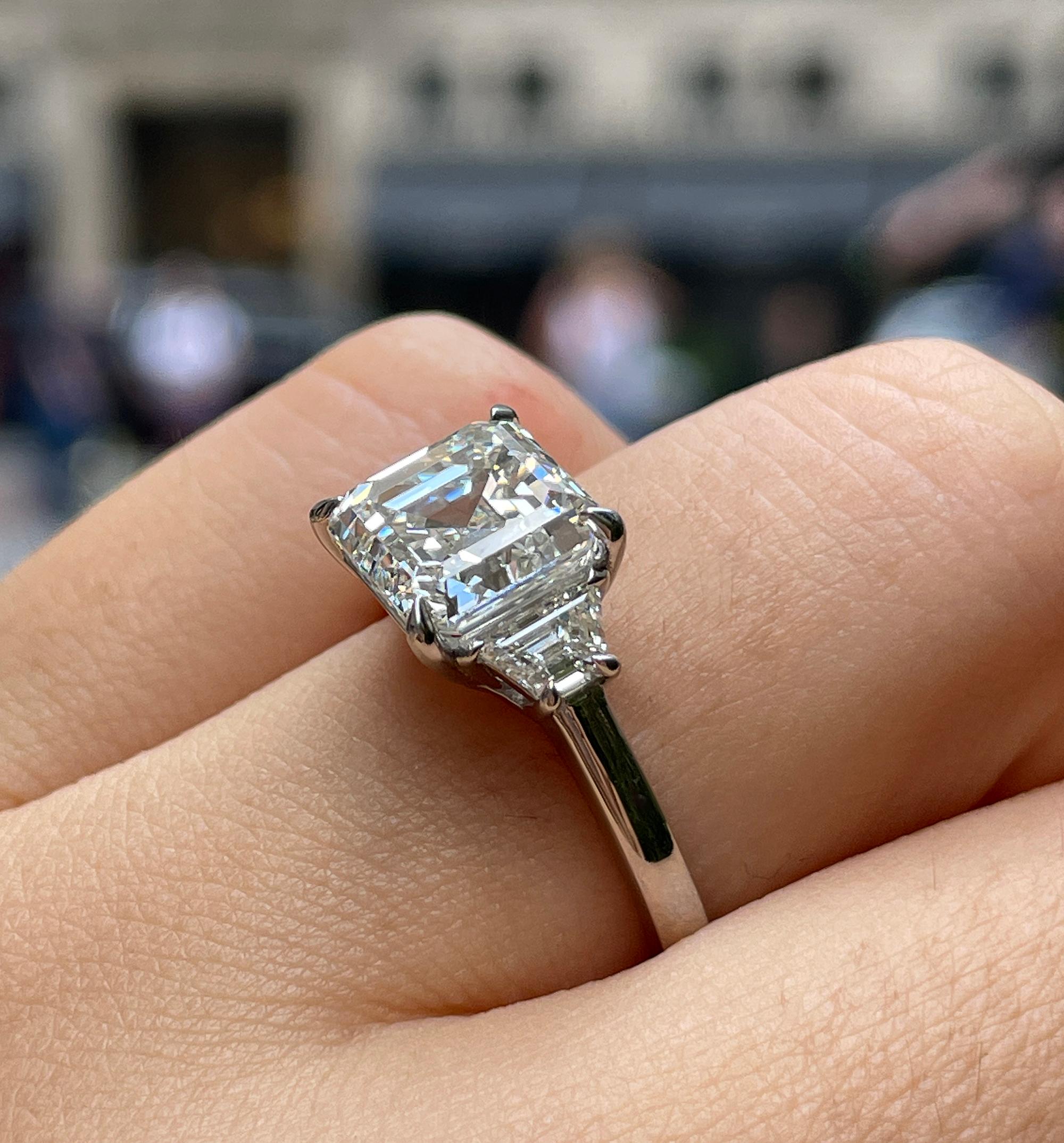 GIA 3.47ct Asscher Cut Diamond 3 Stone Engagement Wedding Platinum Ring For Sale 6