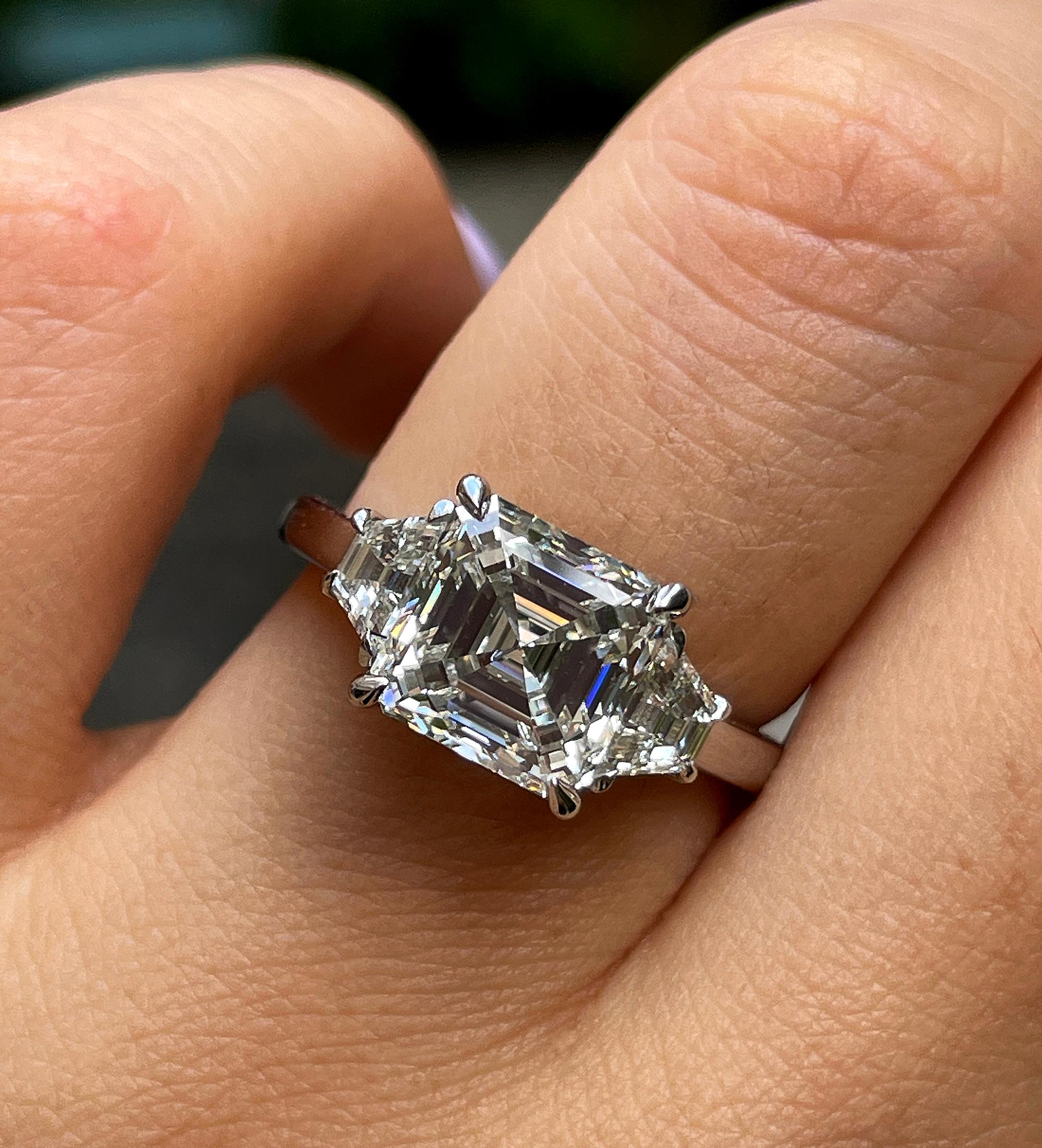 GIA 3.47ct Asscher Cut Diamond 3 Stone Engagement Wedding Platinum Ring For Sale 11