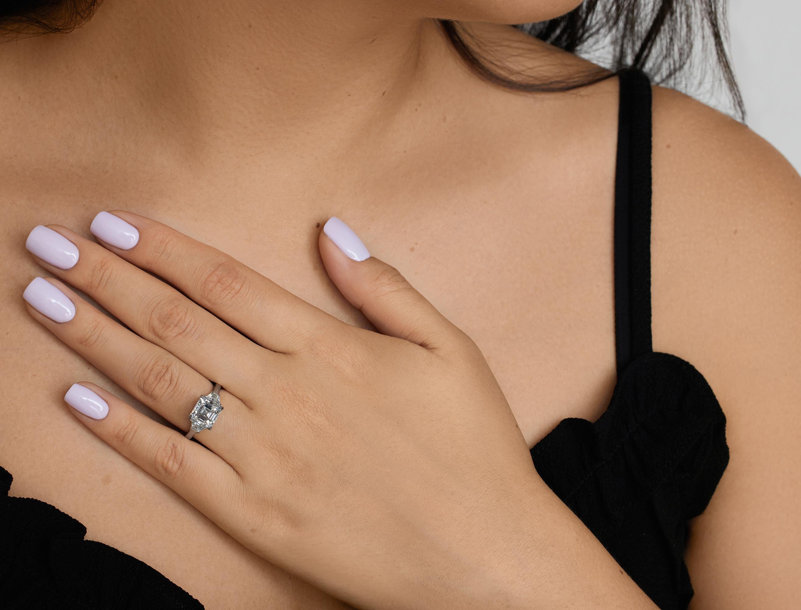 Women's or Men's GIA 3.47ct Asscher Cut Diamond 3 Stone Engagement Wedding Platinum Ring For Sale