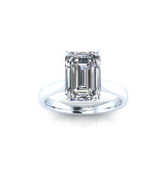 GIA 3.50 Carat Emerald Diamond Engagement ring in Platinum 950