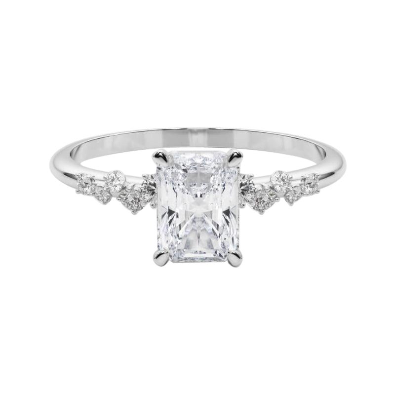 GIA 3.50 Carat Radiant Cluster Trellis Solitaire  Bague en diamant
