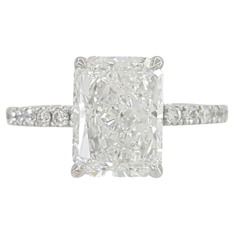 GIA ct Total Weight Platinum Rectangular Radiant Cut Diamond