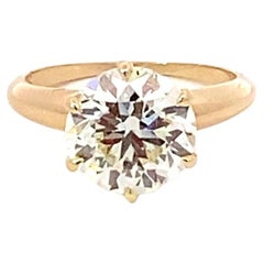 GIA 3.55 carat Round Brilliant Cut Diamond set in 14 Karat Yellow Gold
