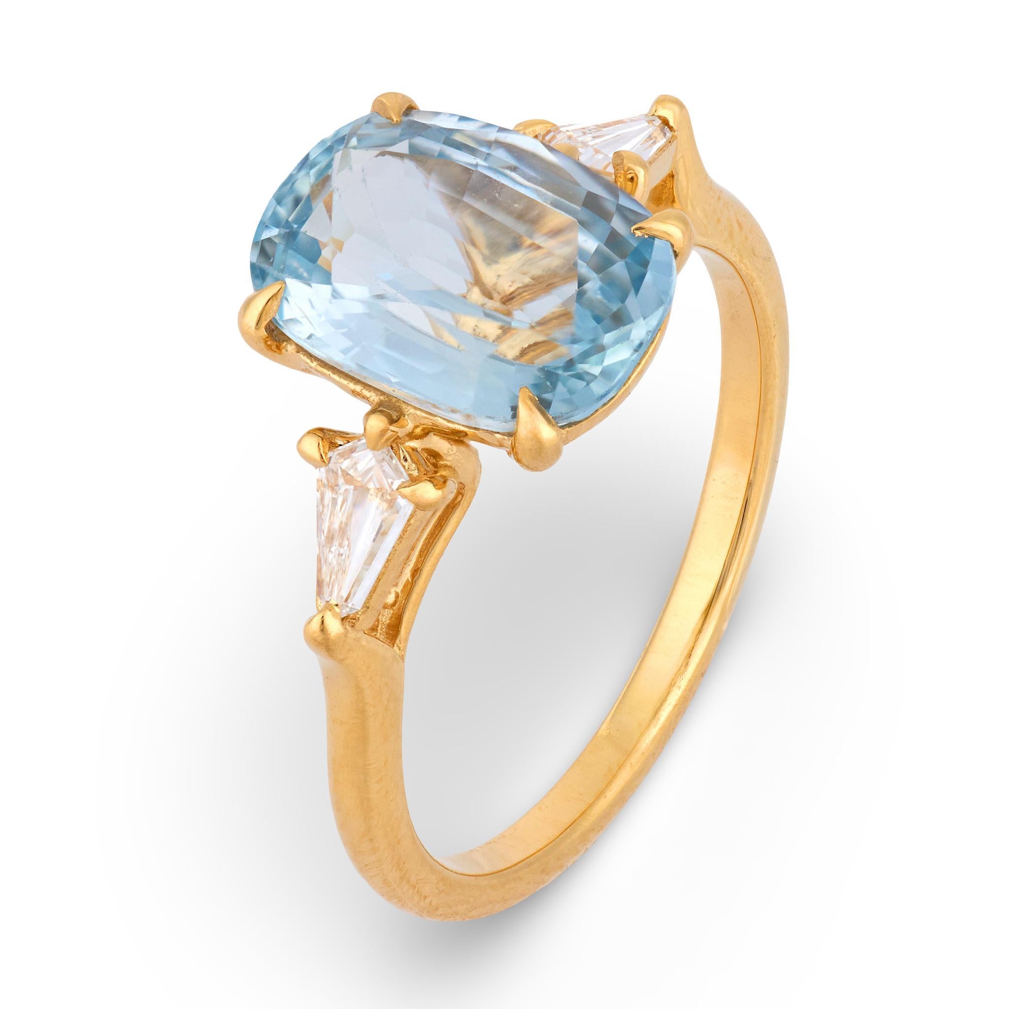 GIA 3.57 carat sapphire diamond 18k yellow gold ring For Sale