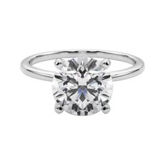 GIA Anello con diamante rotondo da 3,5 carati a fascia sottile con solitario incastonato in oro bianco 18 carati