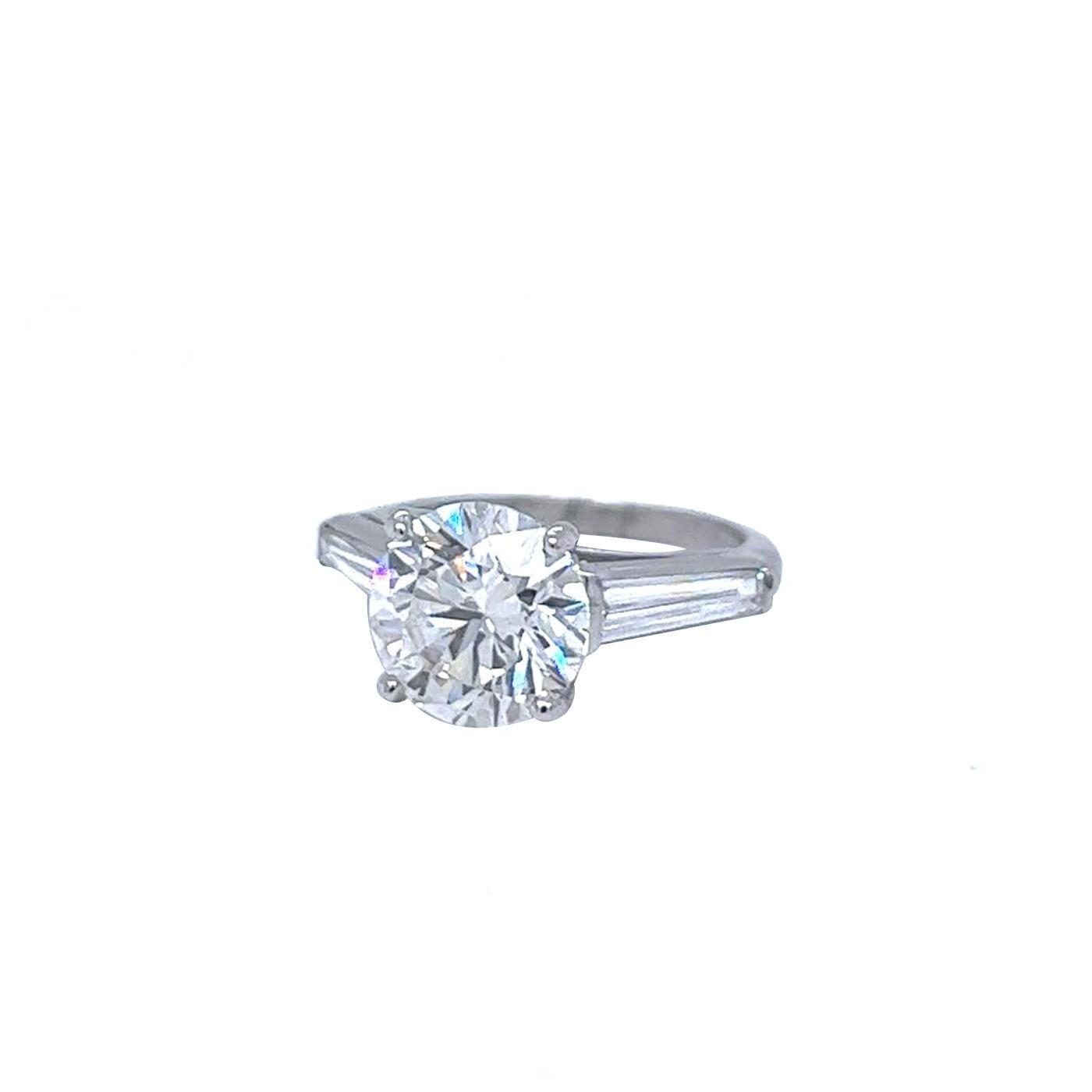 Round Cut GIA 3.61ct Natural Round Shape Diamond Ring with 1.15ct Baguettes Side Diamonds For Sale