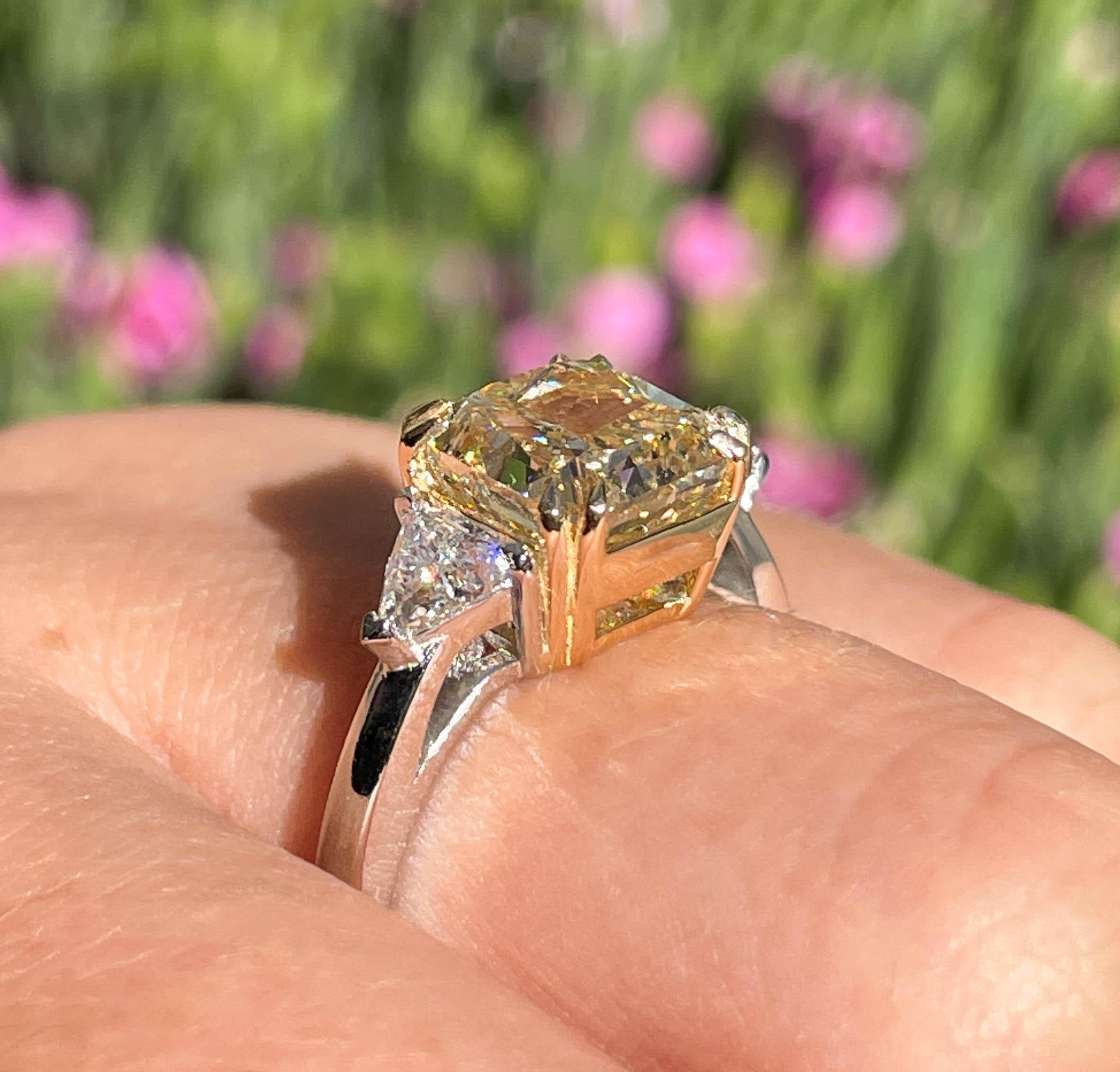 Platin-Verlobungsring, GIA 3,68 Karat Nachlass Fancy Gelber strahlender 3 Stein, Verlobungsring 8