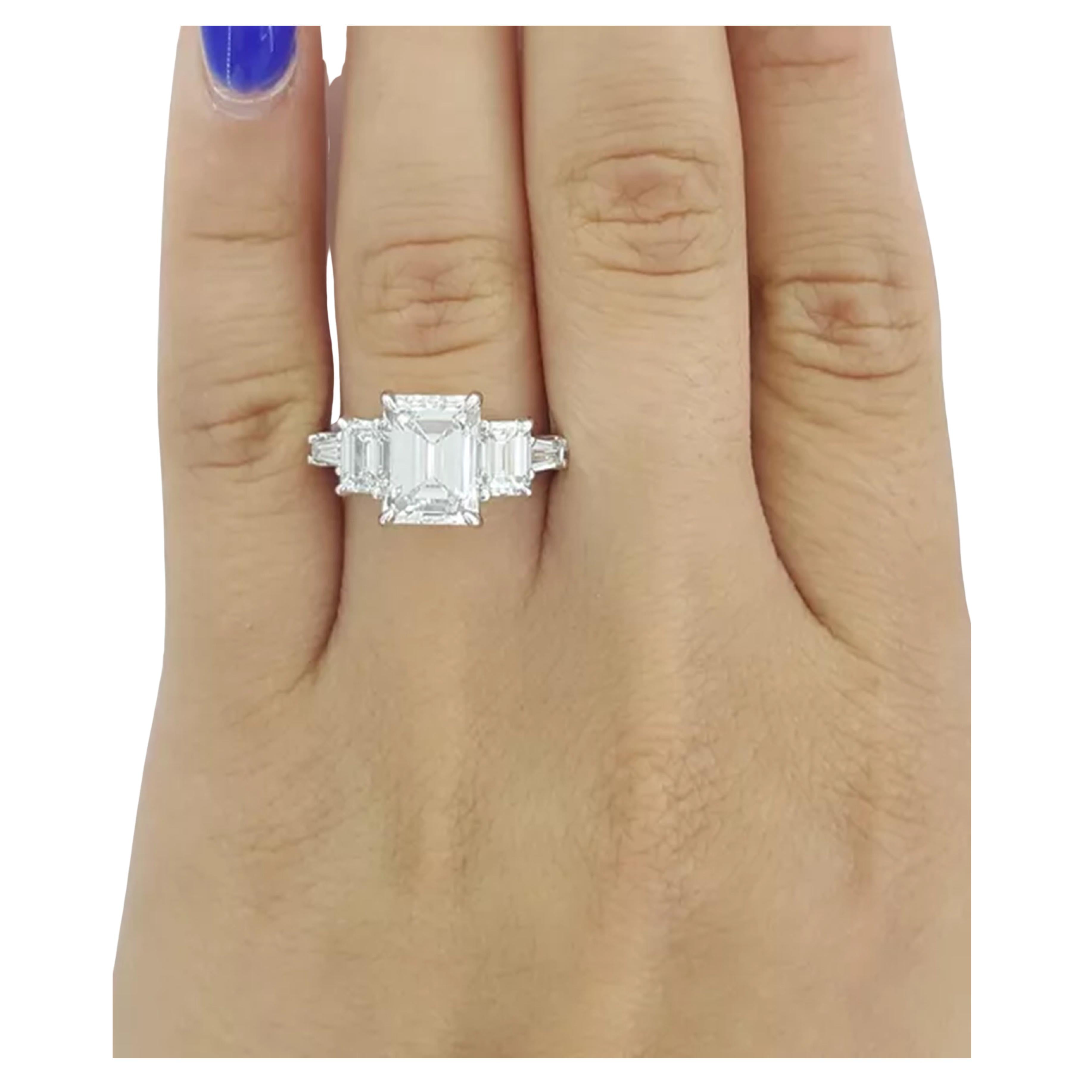 Women's GIA 3.80 ct Emerald cut diamond engagement ring For Sale