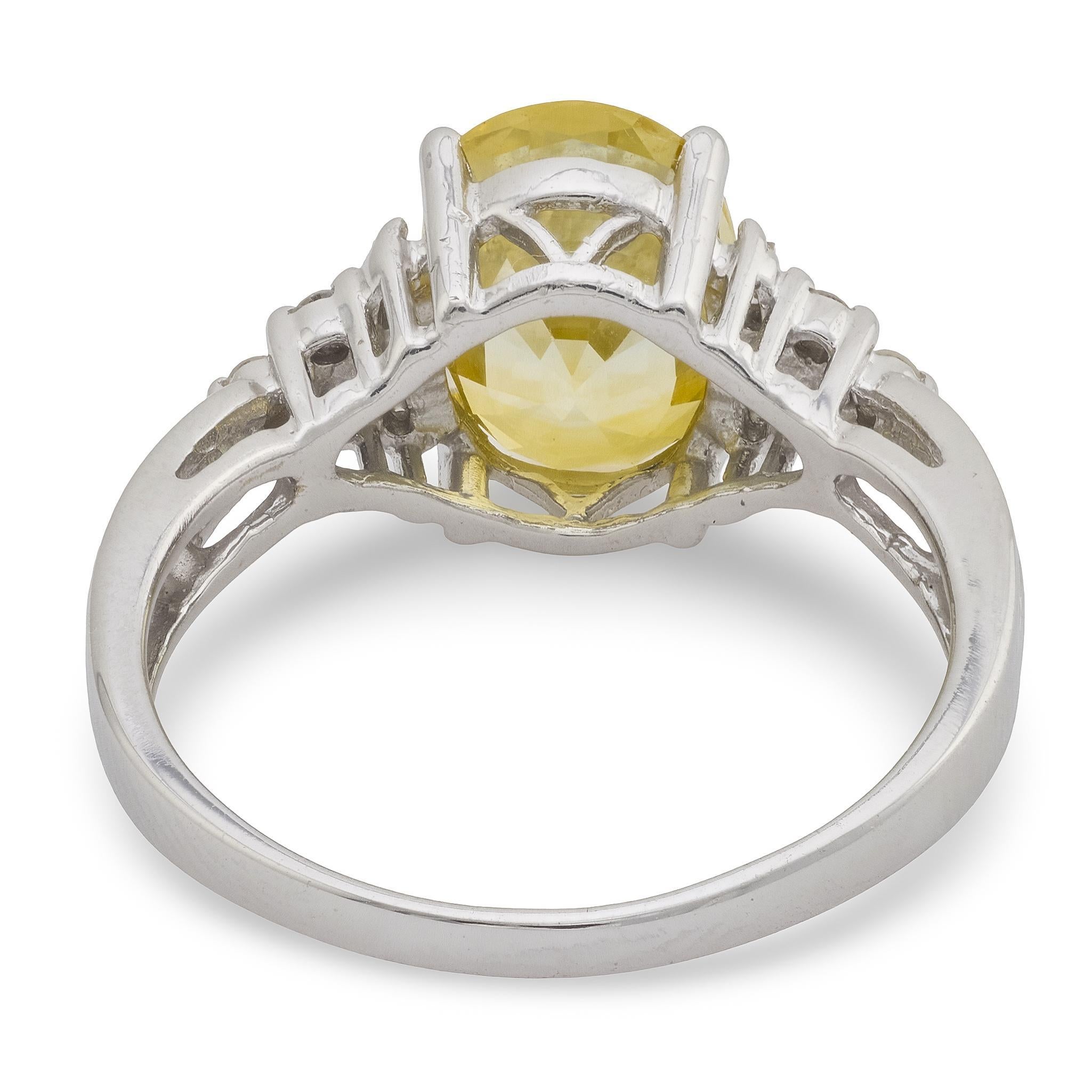 GIA 3.90 carat Ceylon no heat yellow sapphire diamond 10k white gold ring In Good Condition For Sale In Beverly Hills, CA