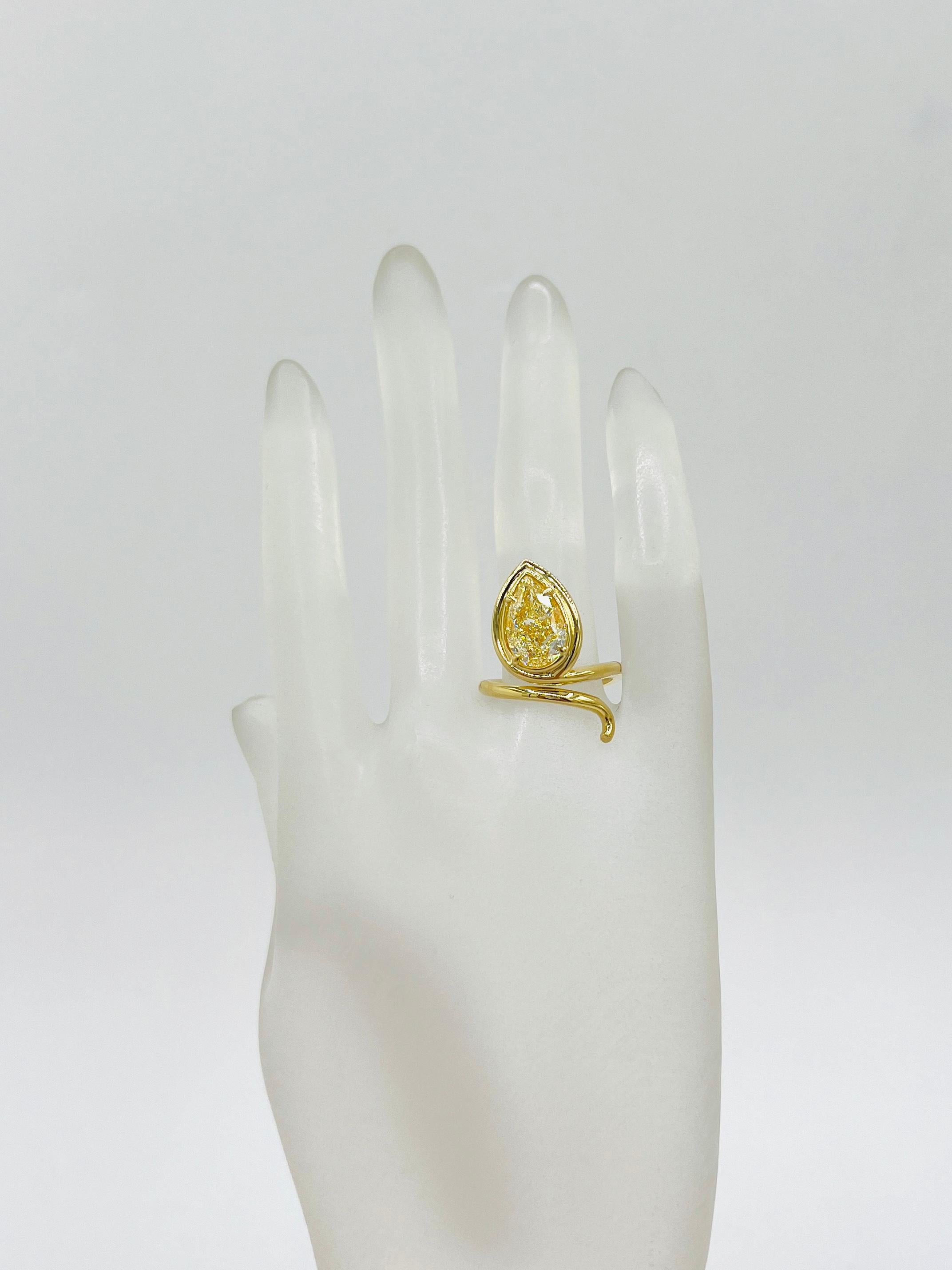 Pear Cut GIA 4 Carat Yellow Diamond Pear Snake Ring in 18K Yellow Gold For Sale