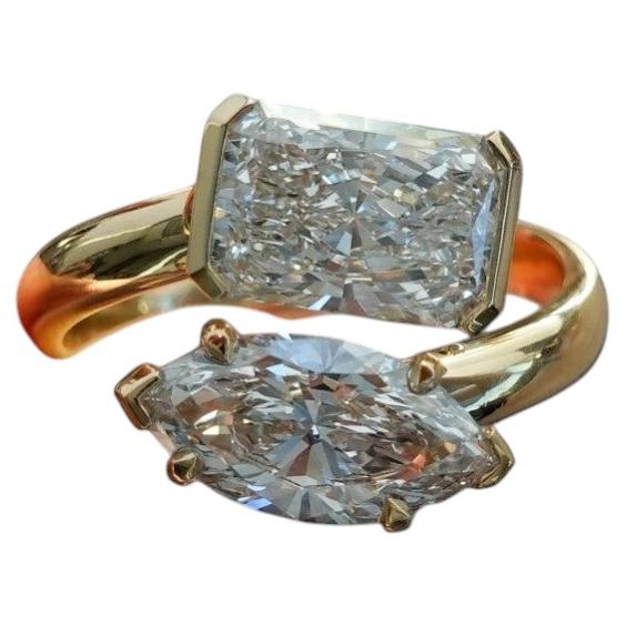 GIA 4,00 Ct F/VS1 Anello con diamante radiante e marquise con mezzo castone Toi Et Moi in oro 18 carati