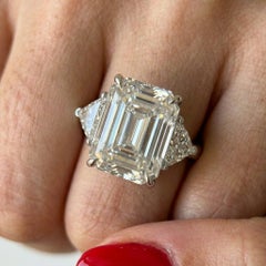 GIA Certified 4 Carat Emerald Cut Diamond Ring in Platinum with trillion diamond