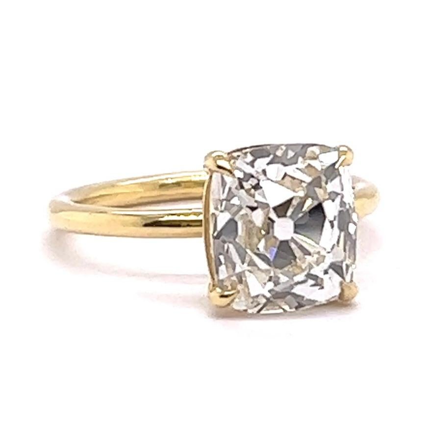 Women's or Men's GIA 4.01 Carats Old Mine Cut Diamond 18K Yellow Gold Solitaire Engagement Ring