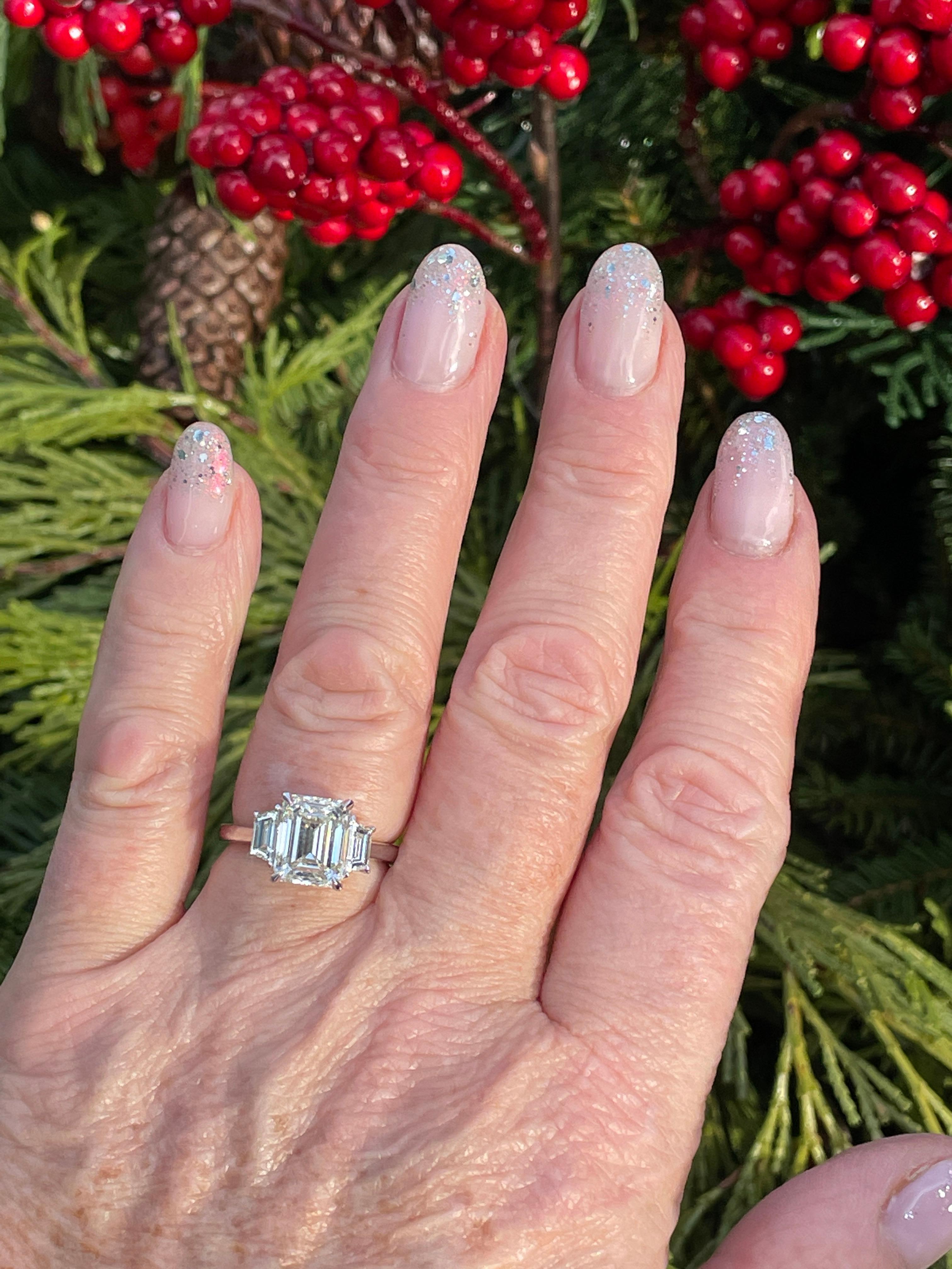 GIA 4.01CT Estate Vintage Emerald Diamond 3 Stone Engagement Wedding Plat Ring For Sale 2