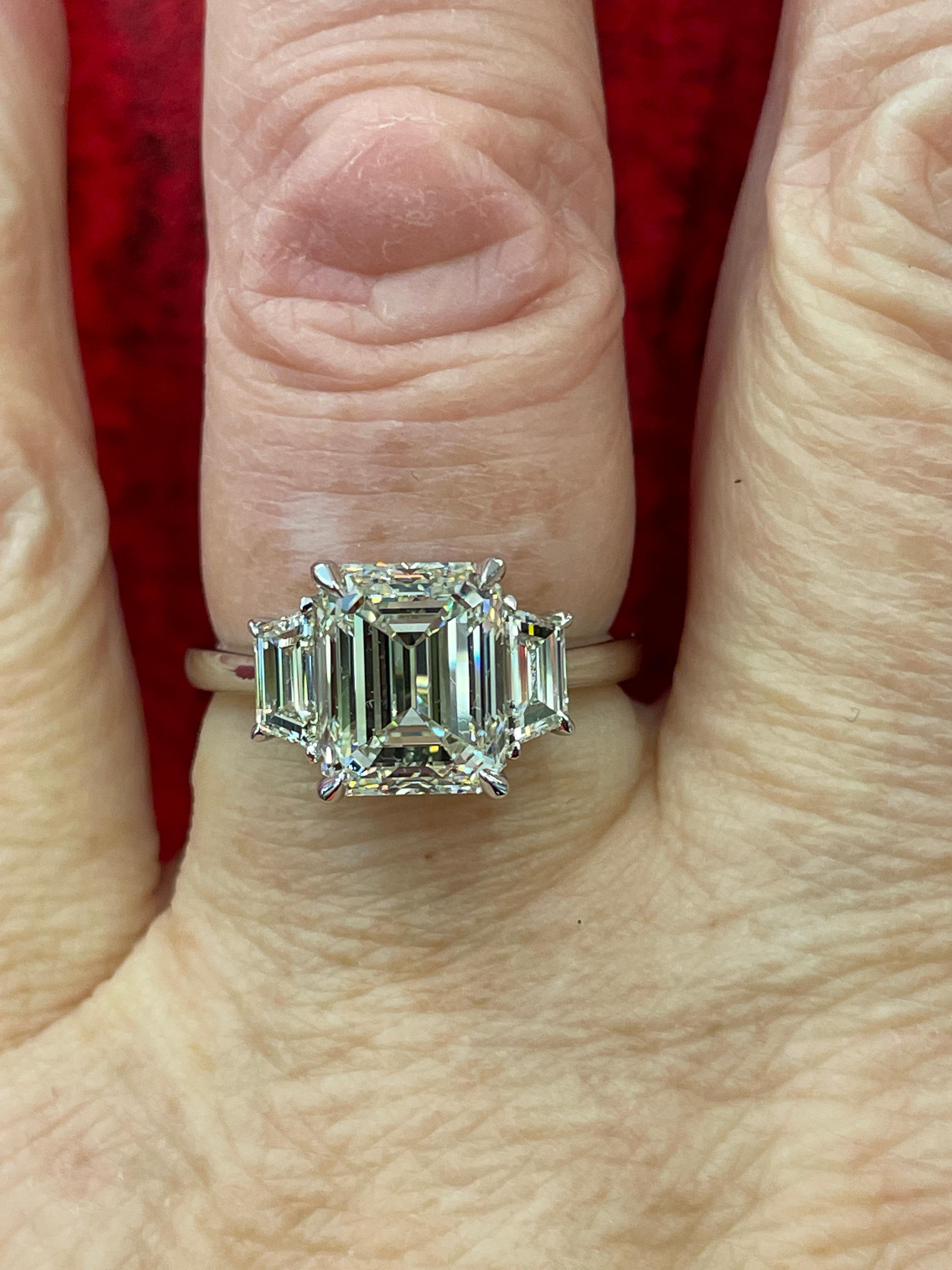 GIA 4.01CT Estate Vintage Emerald Diamond 3 Stone Engagement Wedding Plat Ring For Sale 6