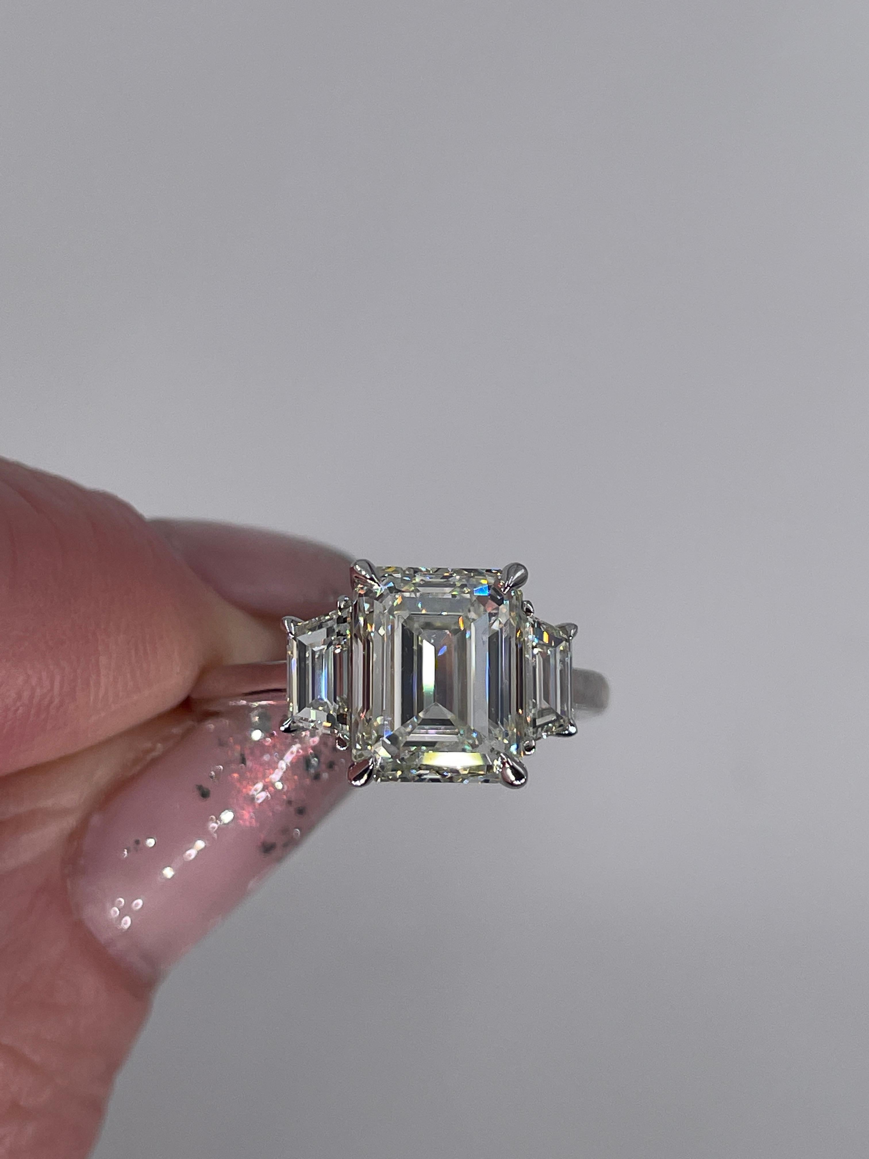 Women's GIA 4.01CT Estate Vintage Emerald Diamond 3 Stone Engagement Wedding Plat Ring