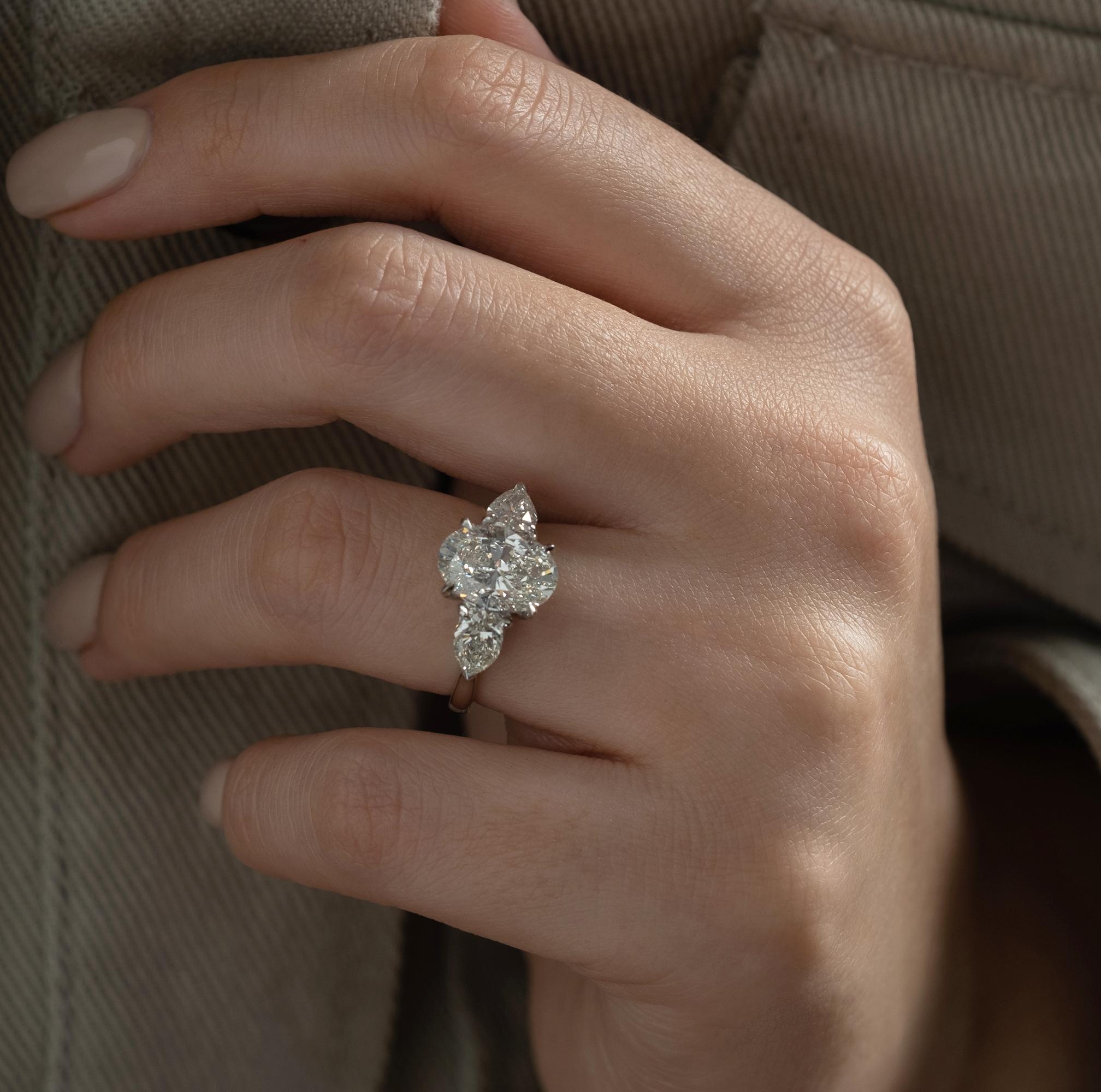 GIA 4.01ct Estate Vintage Oval Diamond 3 Stone Engagement Wedding Platinum Ring 6