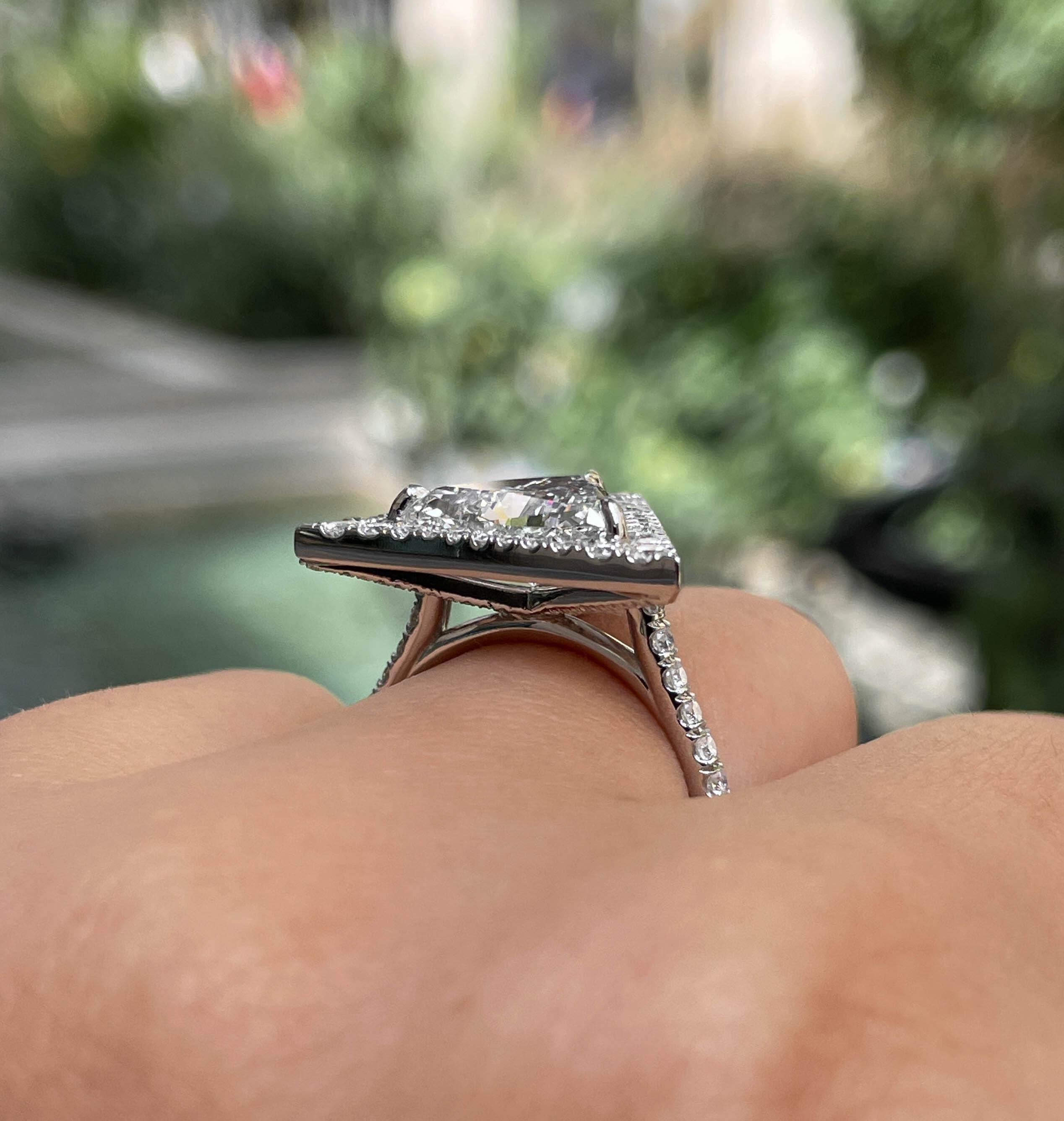 GIA 4.01ct Estate Vintage Trillion Diamond Halo Engagement Wedding Platinum Ring For Sale 3