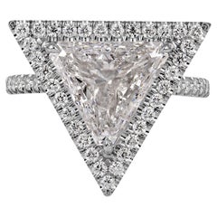 Platin-Verlobungsring, GIA 4,01 Karat Nachlass Vintage Trillion Diamant Halo