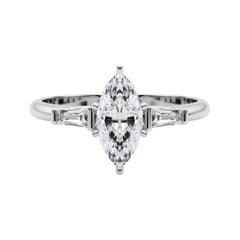 GIA 4,01 ct Anillo de diamantes marquesa de tres piedras baguette cónico de oro blanco de 18 quilates