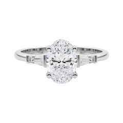 GIA Anillo de diamantes de oro blanco de 18 quilates con tres piedras ovaladas y baguette cónica de 4,01 quilates