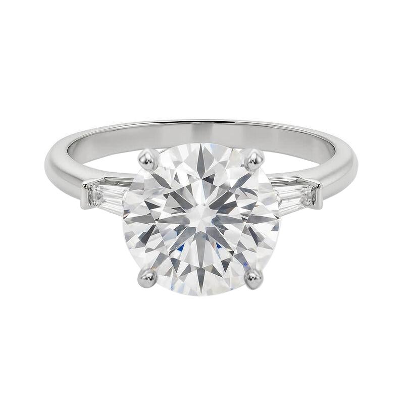 GIA Bague à diamant en or blanc 18K de 4,01ct à trois pierres rondes et à baguettes effilées