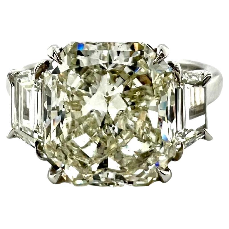 GIA 4.03 Carats Rectangular Radiant Cut Platinum Engagement Ring
