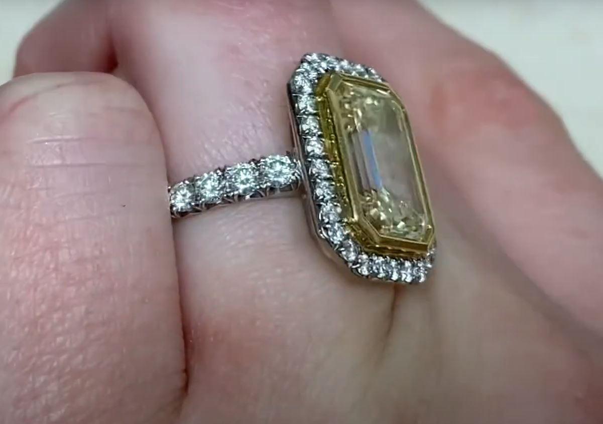 GIA 4.04ct Emerald Cut Fancy Diamond Engagement Ring, Diamond Halo, Platinum For Sale 1
