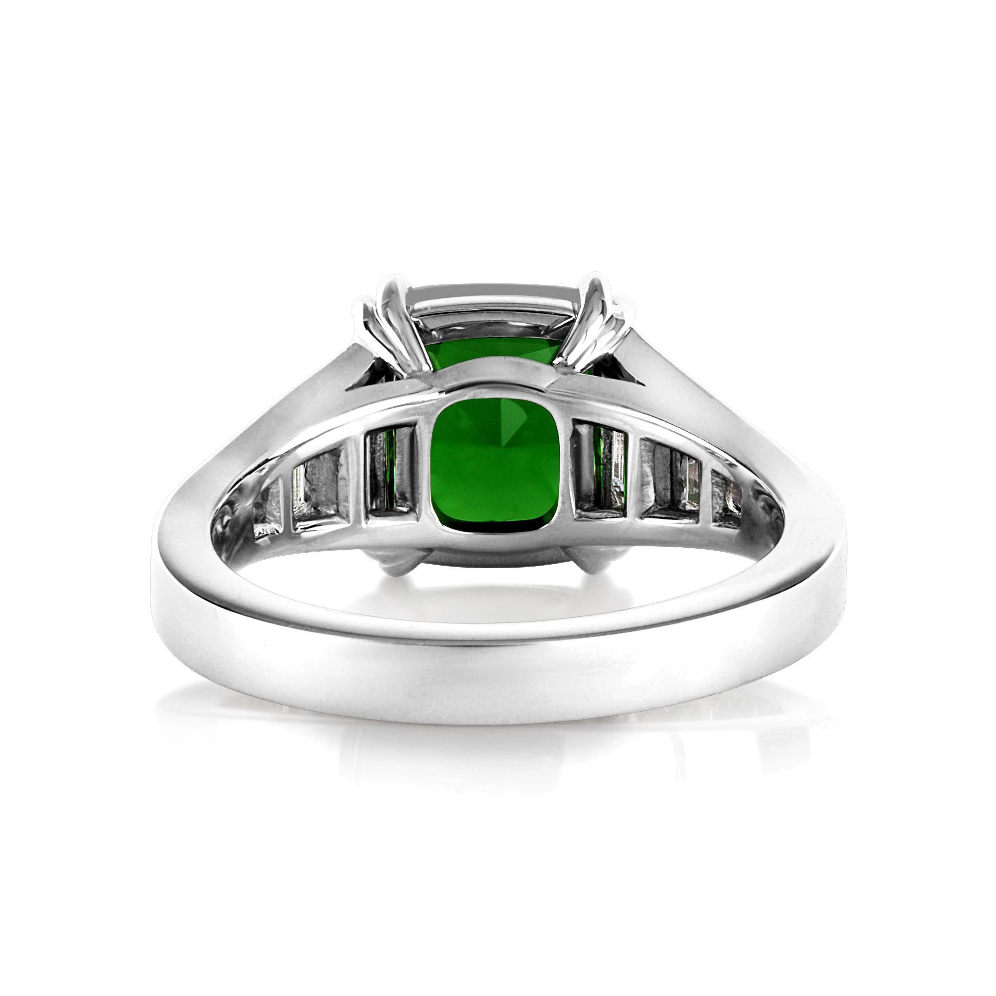 vivid green diamond