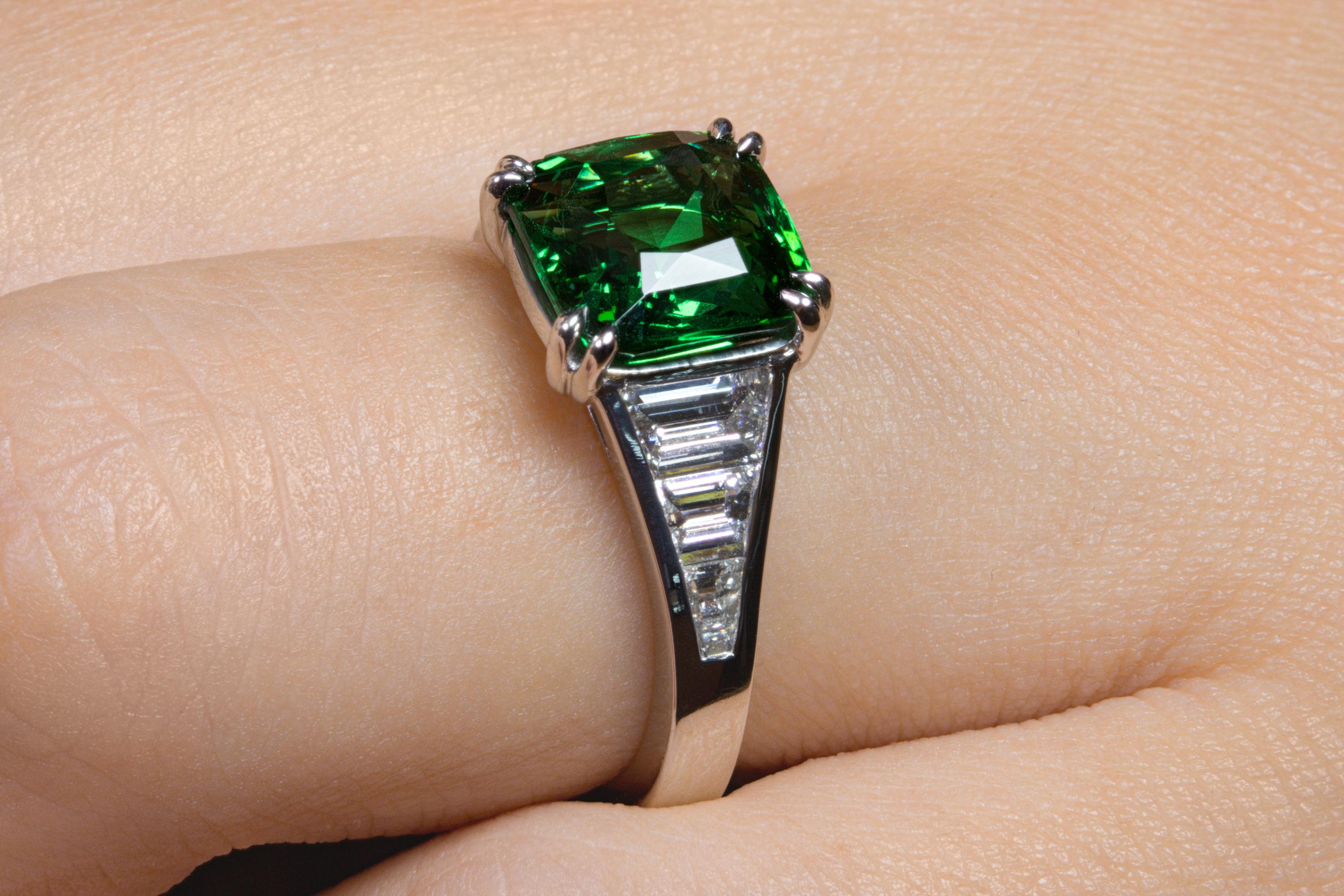 Women's GIA 4.0ctw Natural Vivid Green Tsavorite Cushion & Diamonds Platinum Ring