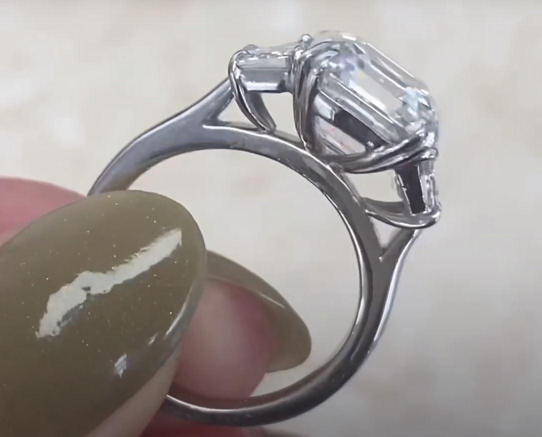 GIA 4.20ct Asscher Cut Diamond Engagement Ring, H Color, Platinum For Sale 3