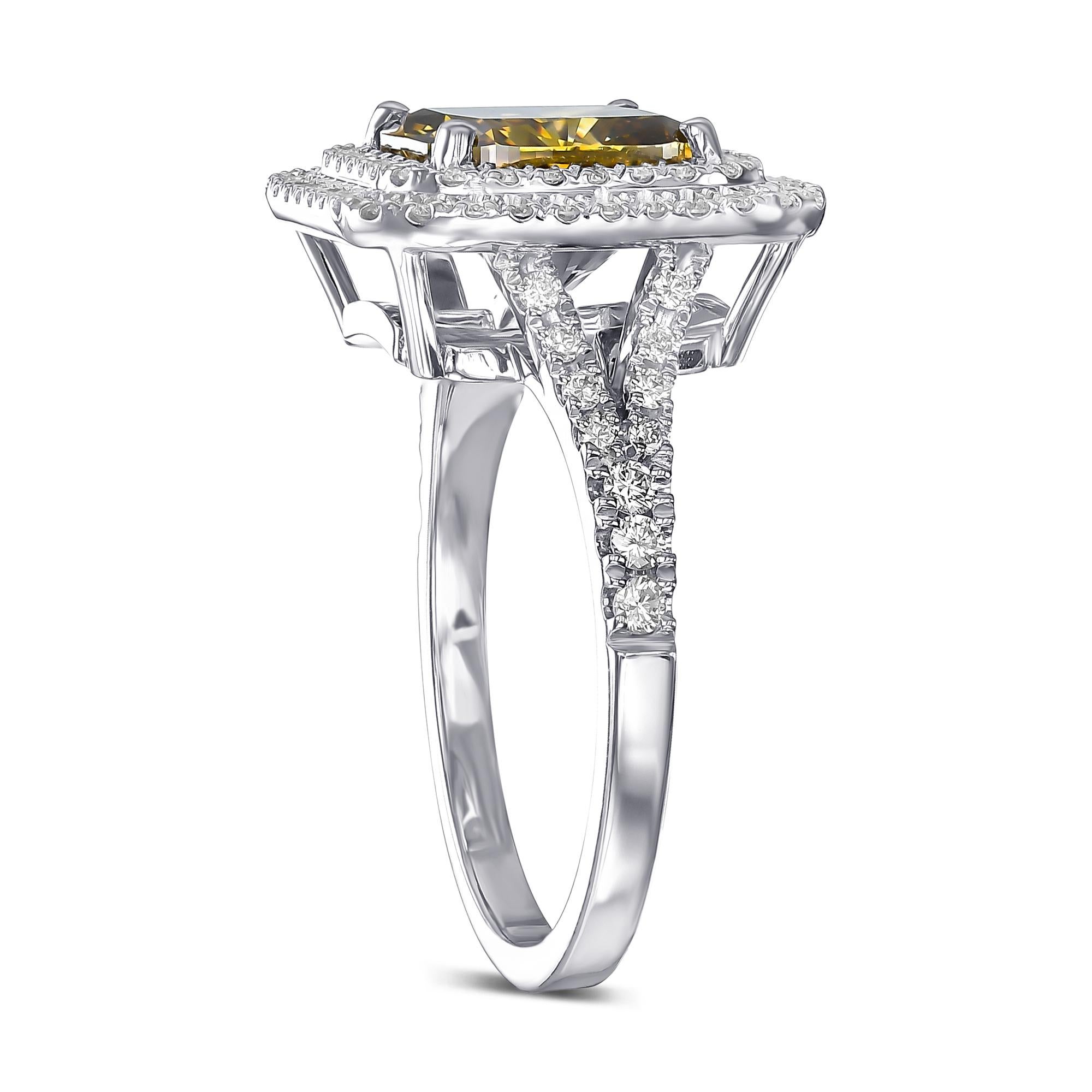 Art Deco GIA 4.29 TCW Fancy Diamond Diamond Halo, 18 kt. White gold, Ring