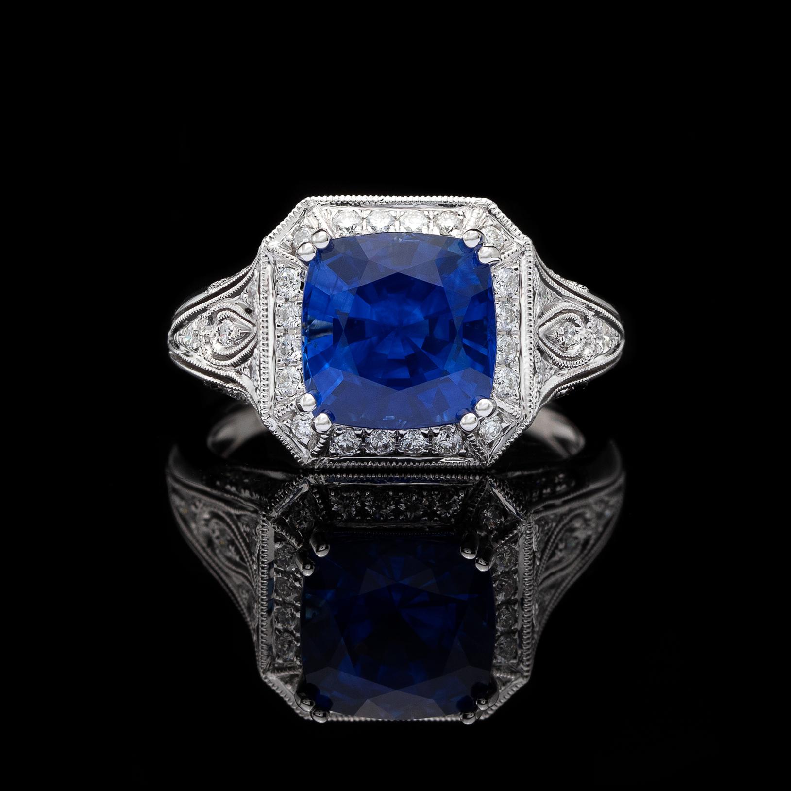 Edwardian GIA 4.30 Carat Sri Lanka Sapphire and Diamond Ring For Sale