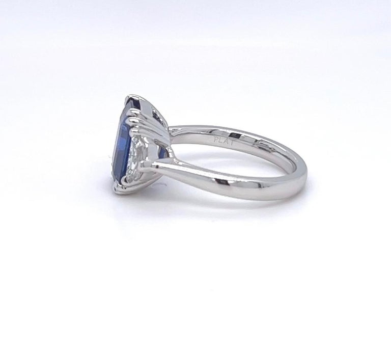 Women's or Men's GIA 4.38 Carat Emerald Cut Fine Ceylon Sapphire Ring & Epaulette Side Stones 
