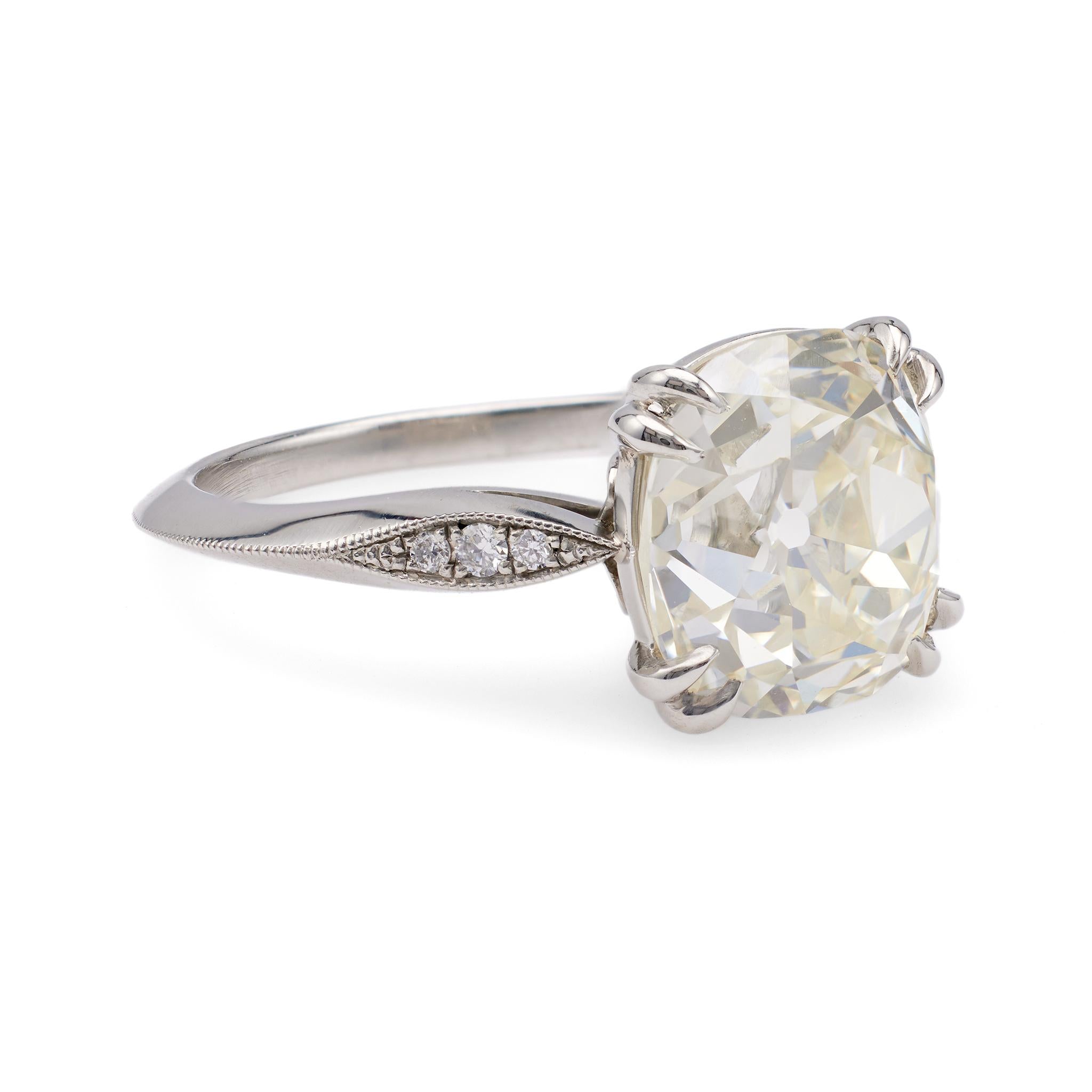 Platinring mit GIA 4,39 Karat Diamant im Altminenschliff im Zustand „Hervorragend“ im Angebot in Beverly Hills, CA