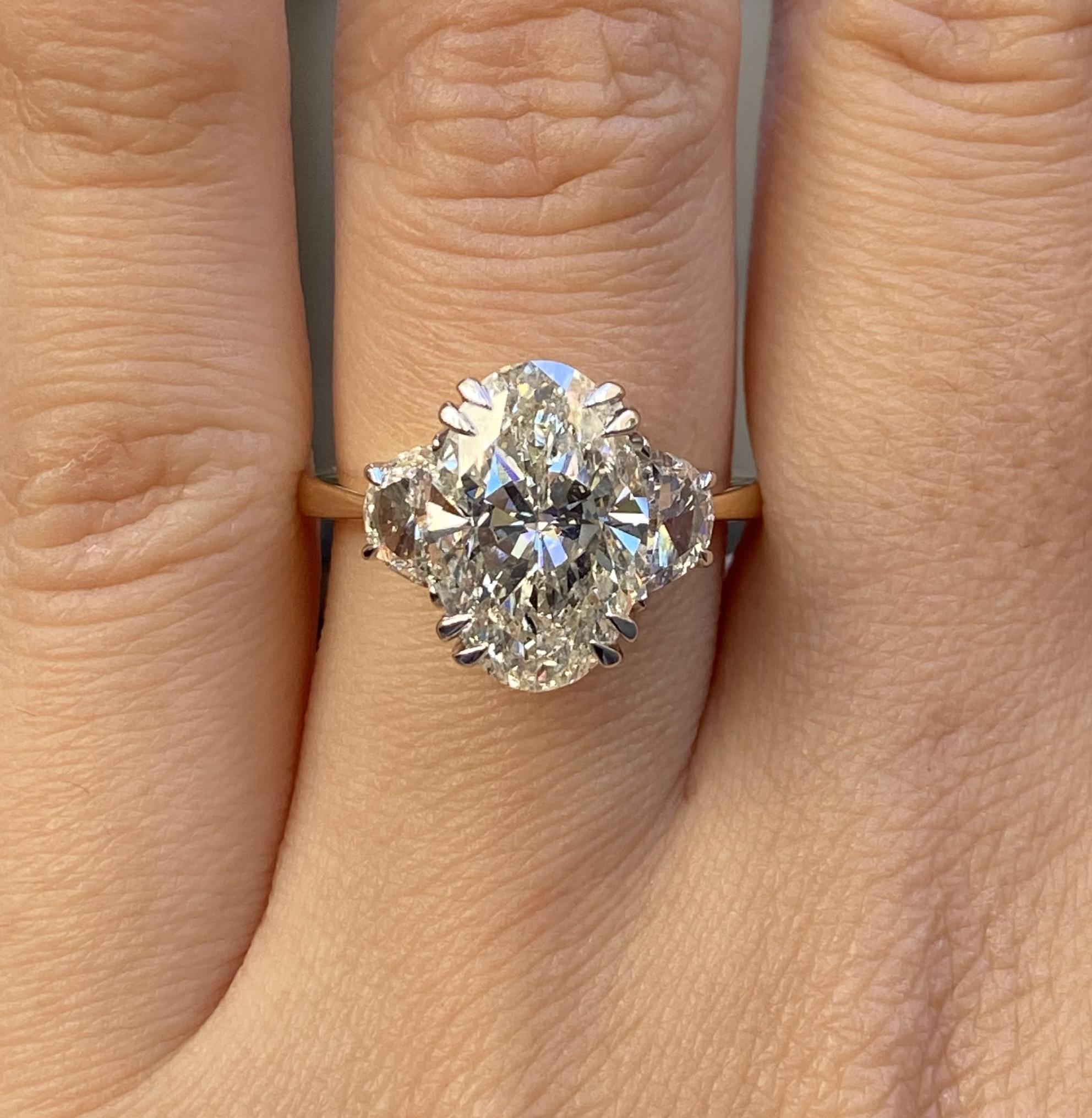 Oval Cut GIA 4.40ct Estate Vintage Oval Diamond 3 Stone Engagement Wedding Ring Plat/18k
