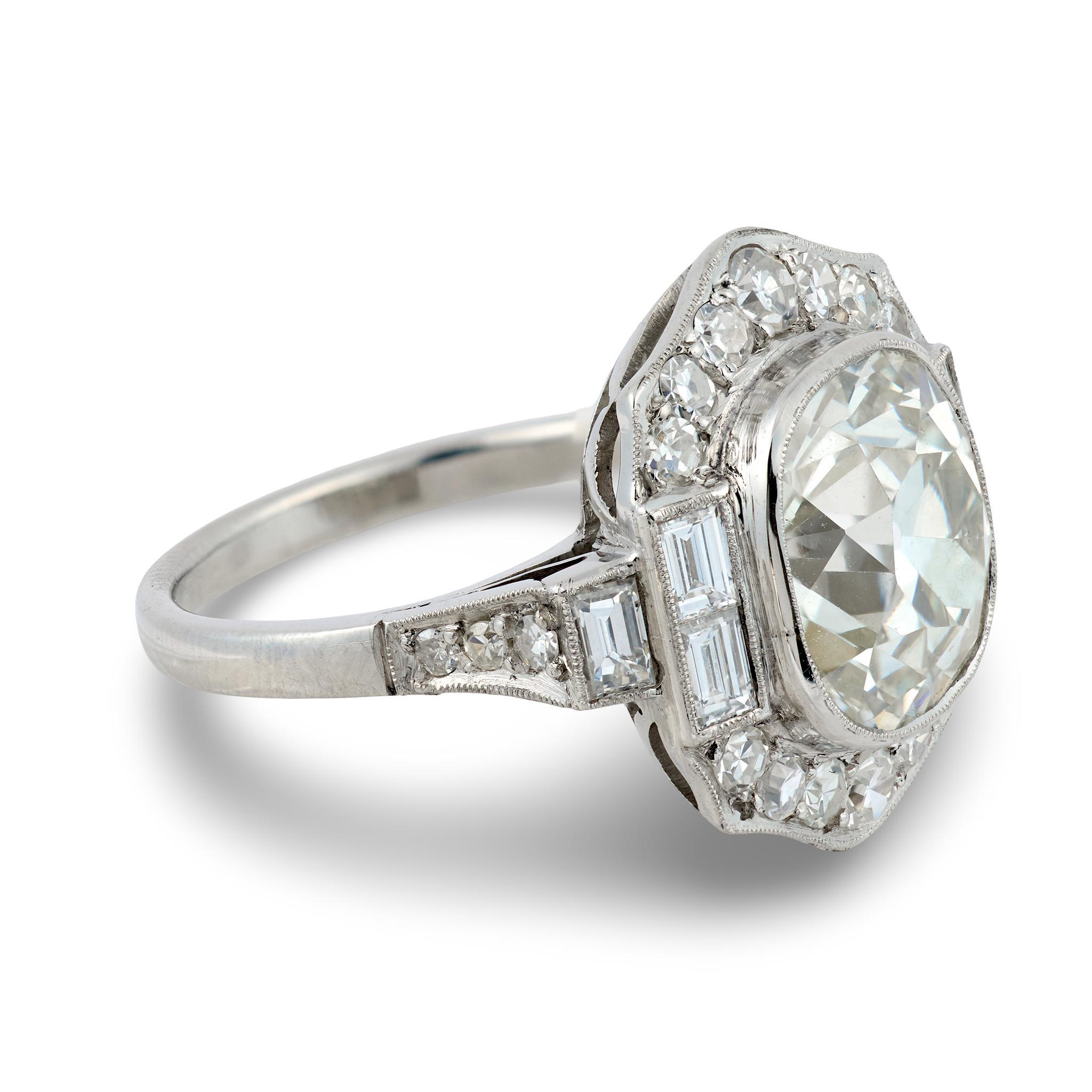 GIA 4.43 carat old mine cut diamond platinum ring im Zustand „Gut“ im Angebot in Beverly Hills, CA