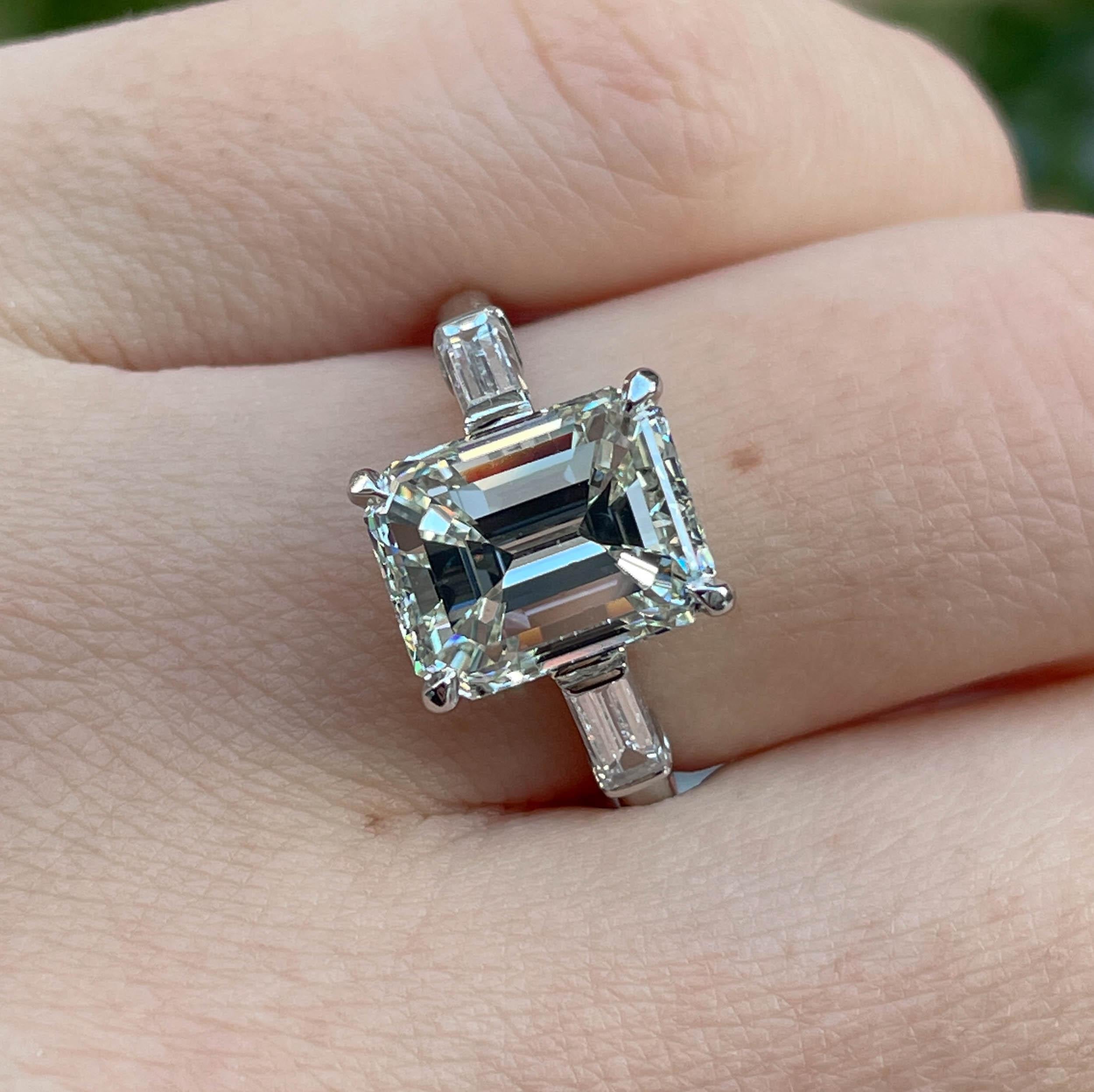 GIA 4.50ct Estate Vintage Emerald Cut Diamond Engagement Wedding Platinum Ring For Sale 3