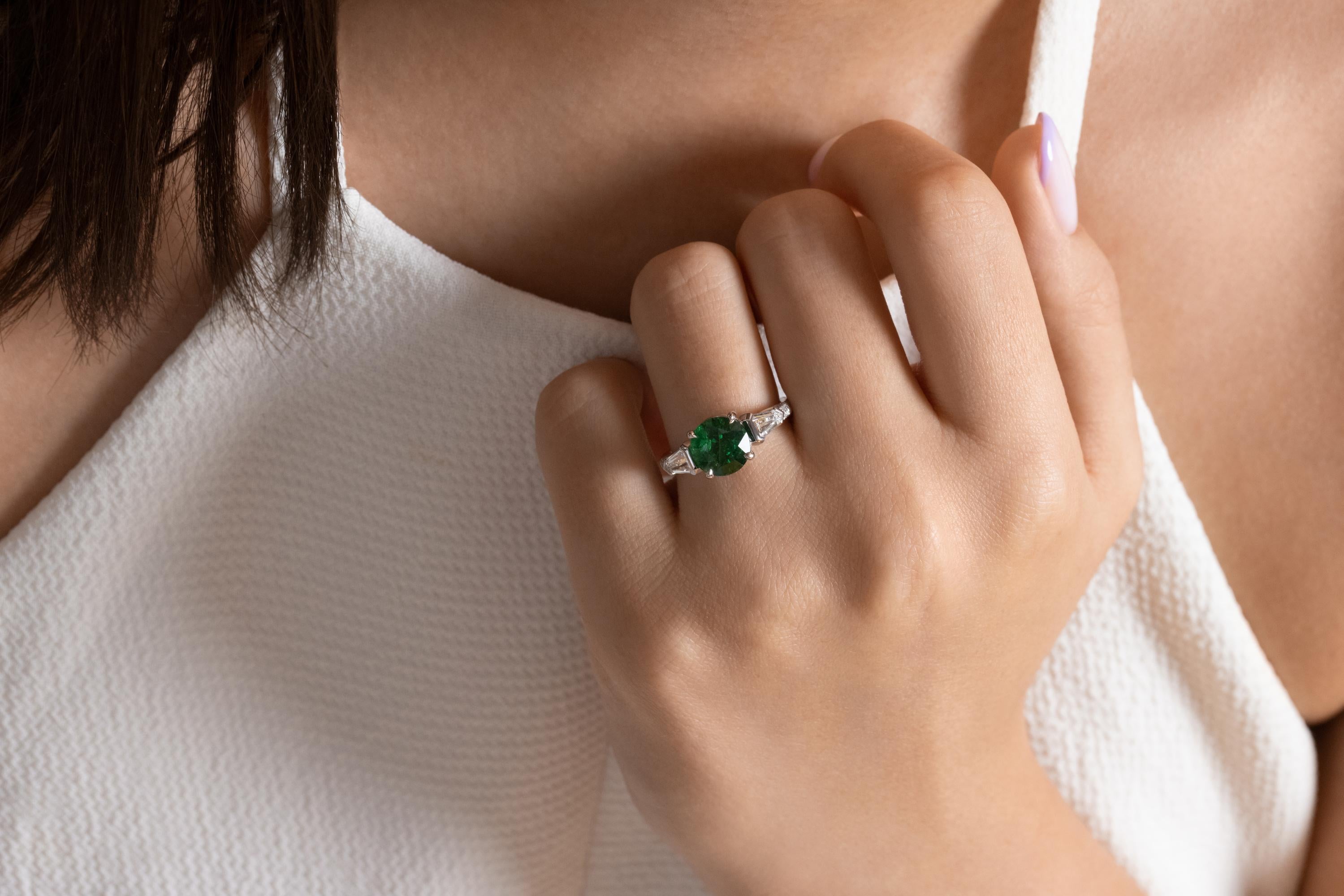 GIA 4.52ct Green Tsavorite Diamond Three Stone Engagement Wedding Platinum Ring For Sale 2