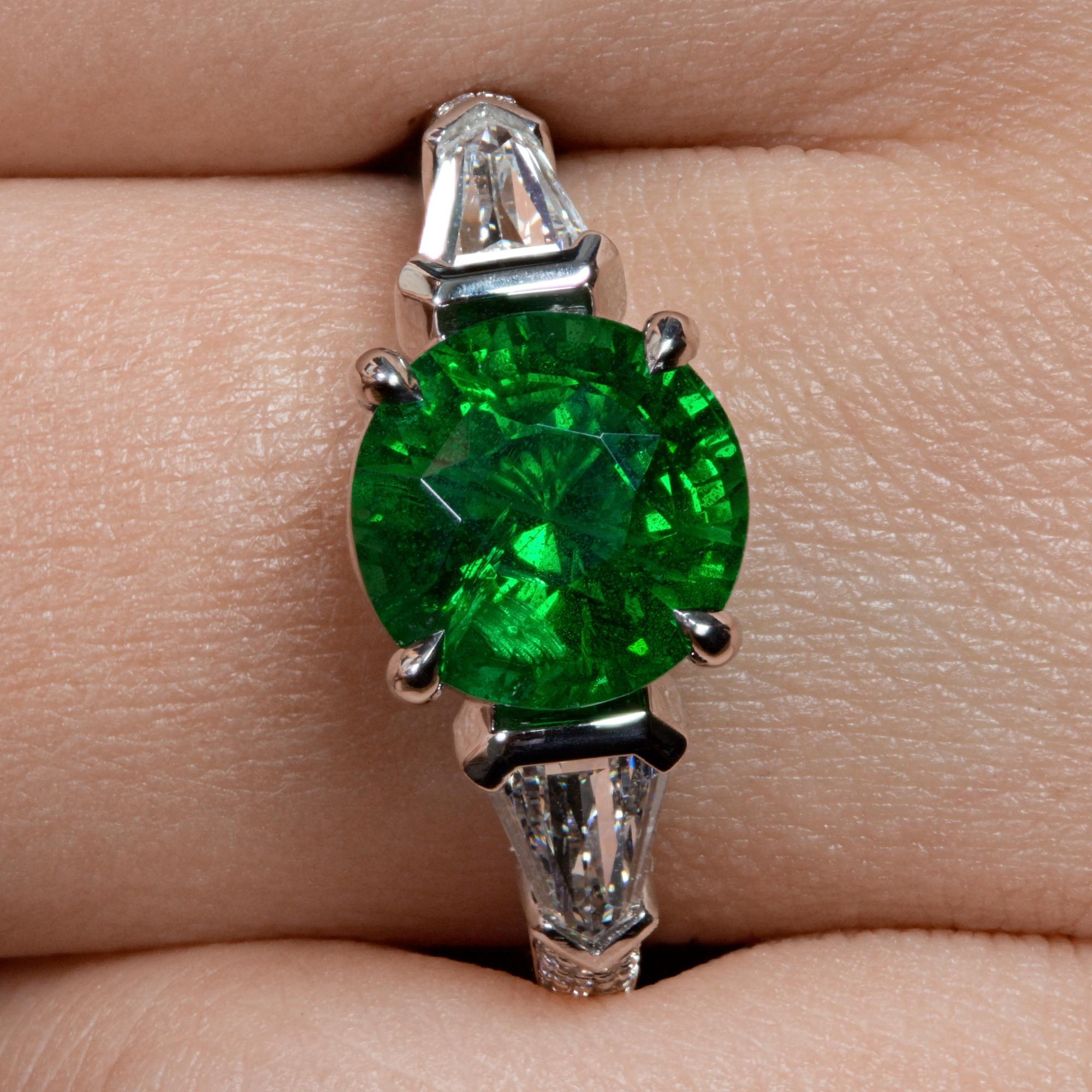 Women's GIA 4.52ct Green Tsavorite Diamond Three Stone Engagement Wedding Platinum Ring For Sale