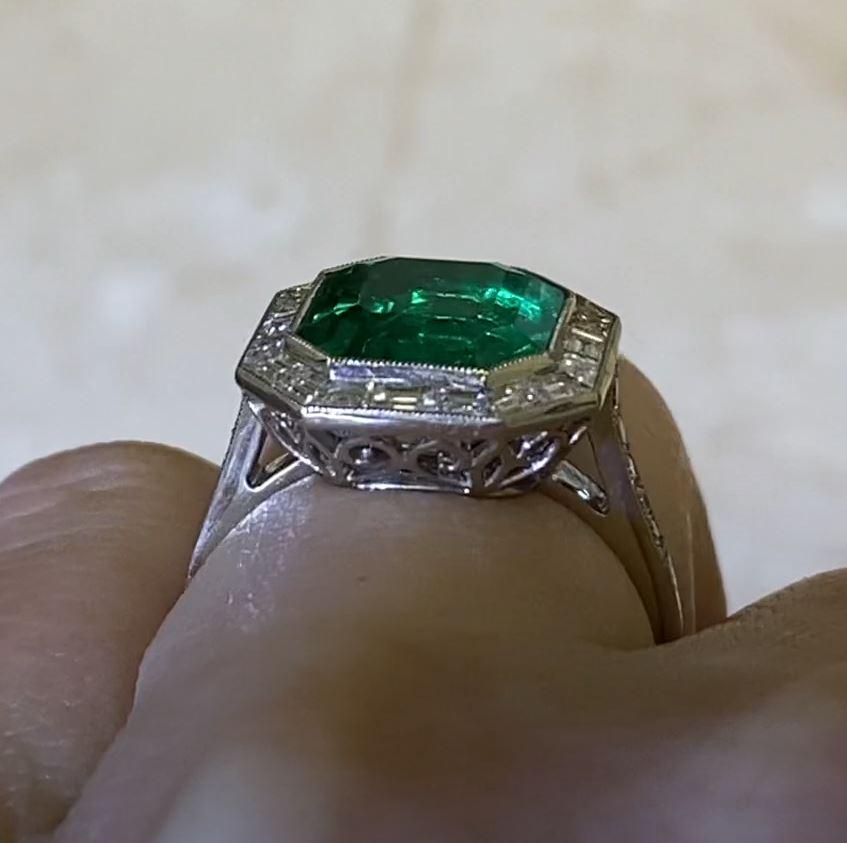 GIA 4.55ct Natural Columbian Emerald Engagement Ring, Diamond Halo, Platinum In Excellent Condition For Sale In New York, NY